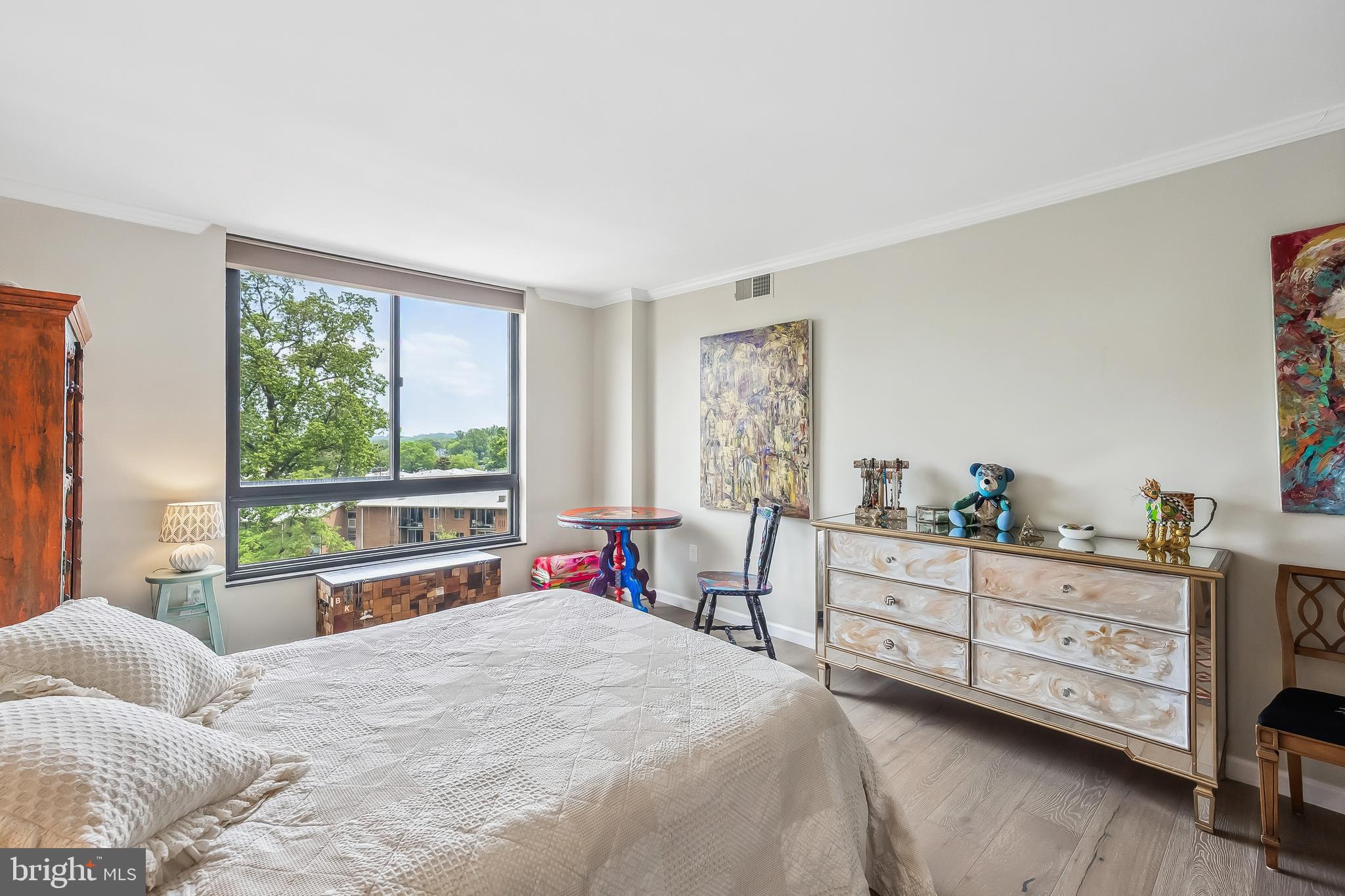 ENCORE OF MCLEAN - Residential