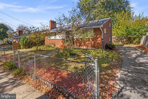 Photo of 3409 Janet Road, SILVER SPRING, MD 20906 (MLS # MDMC2205192) Photo of 3409 Janet Road, SILVER SPRING, MD 20906 (MLS # MDMC2205192)