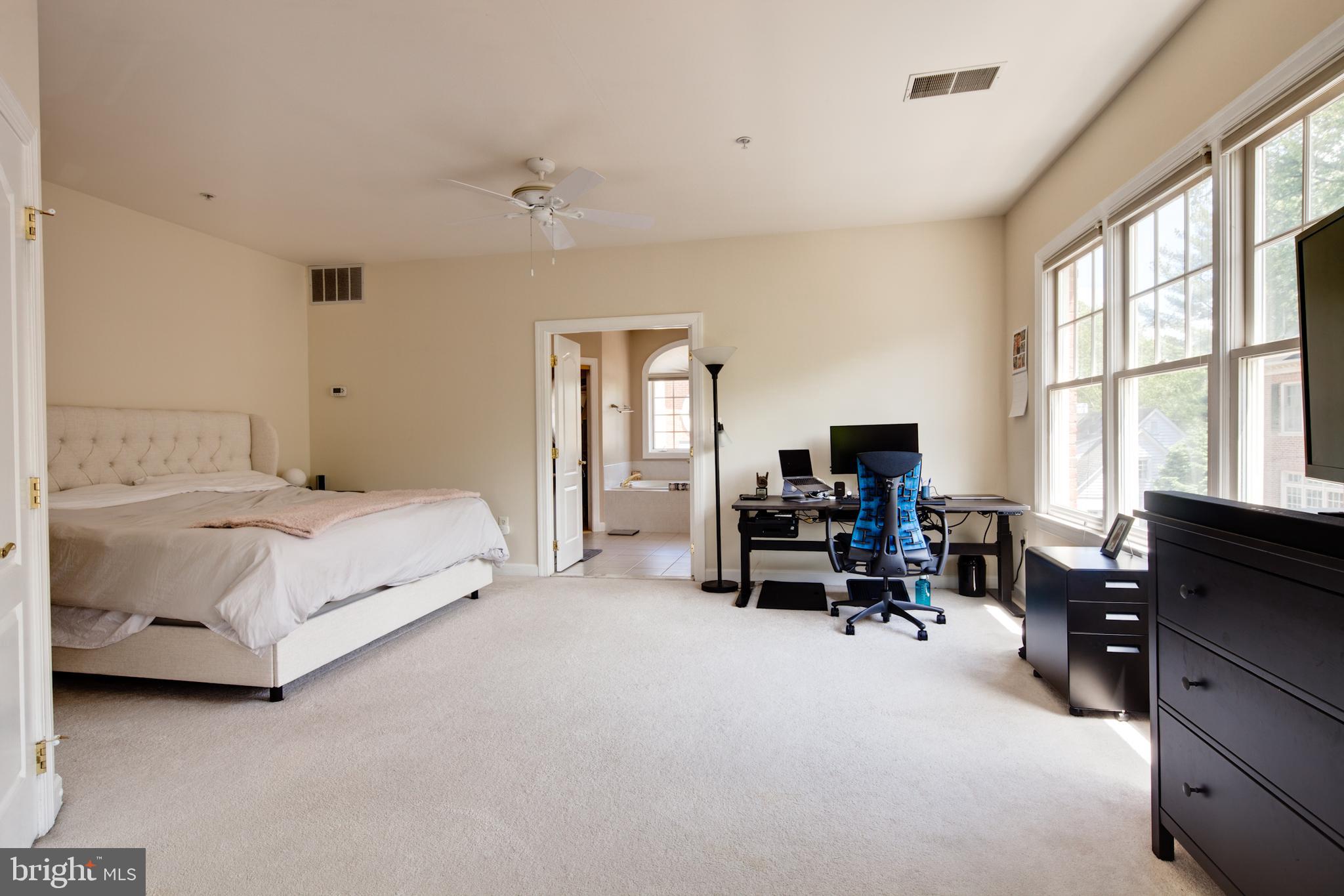 HUNTING RIDGE - Residential Lease