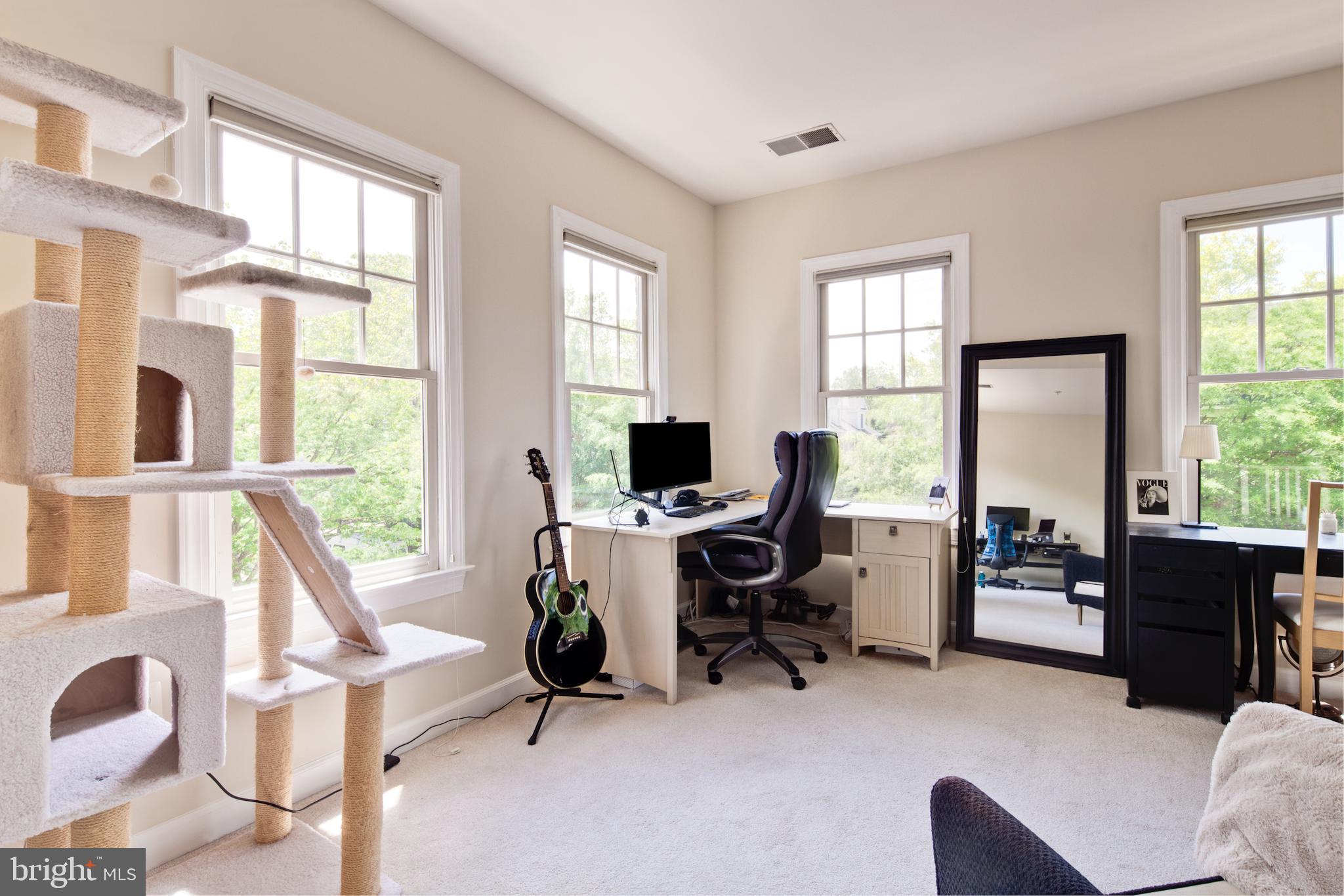 HUNTING RIDGE - Residential Lease