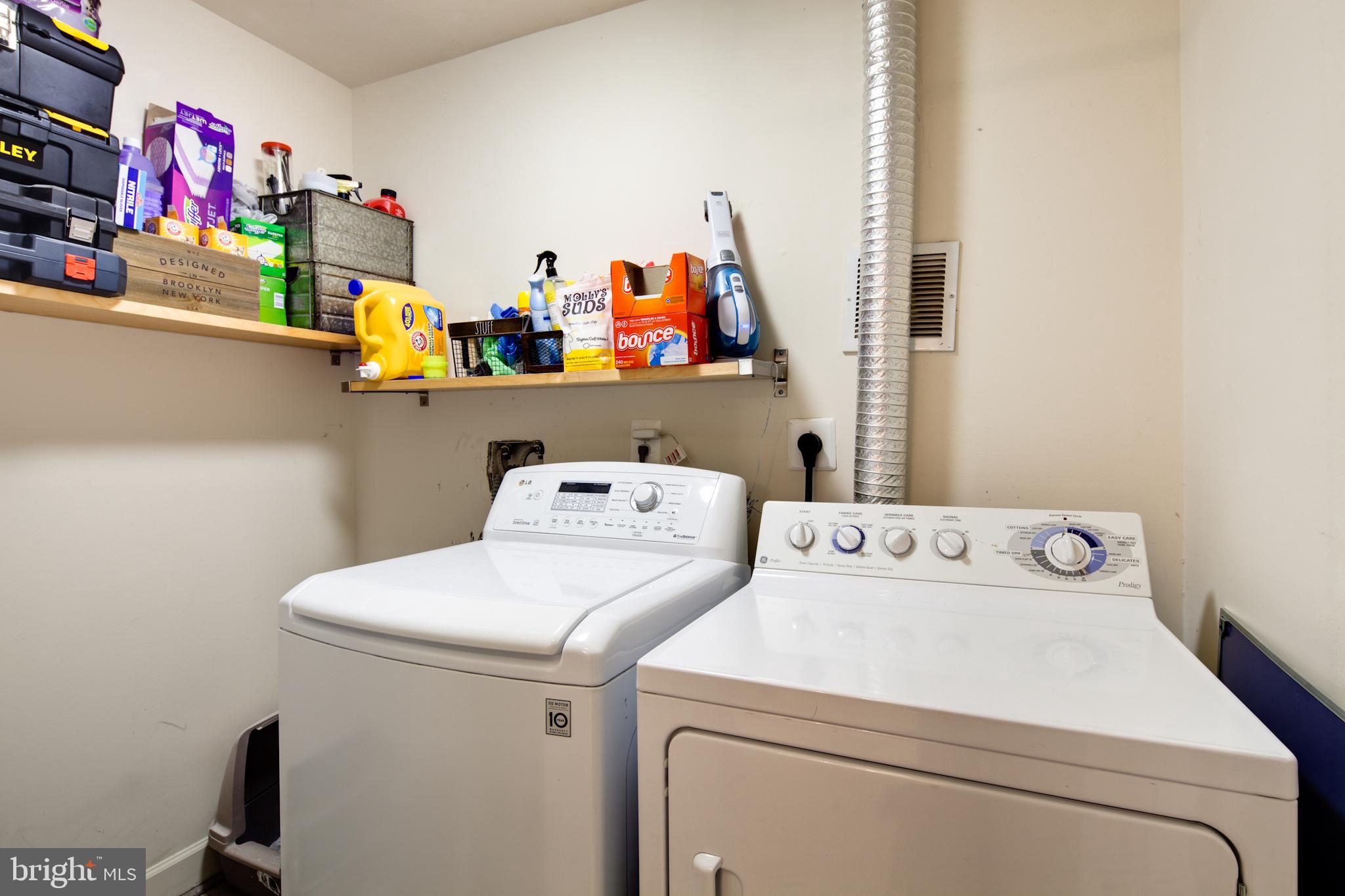 HUNTING RIDGE - Residential Lease