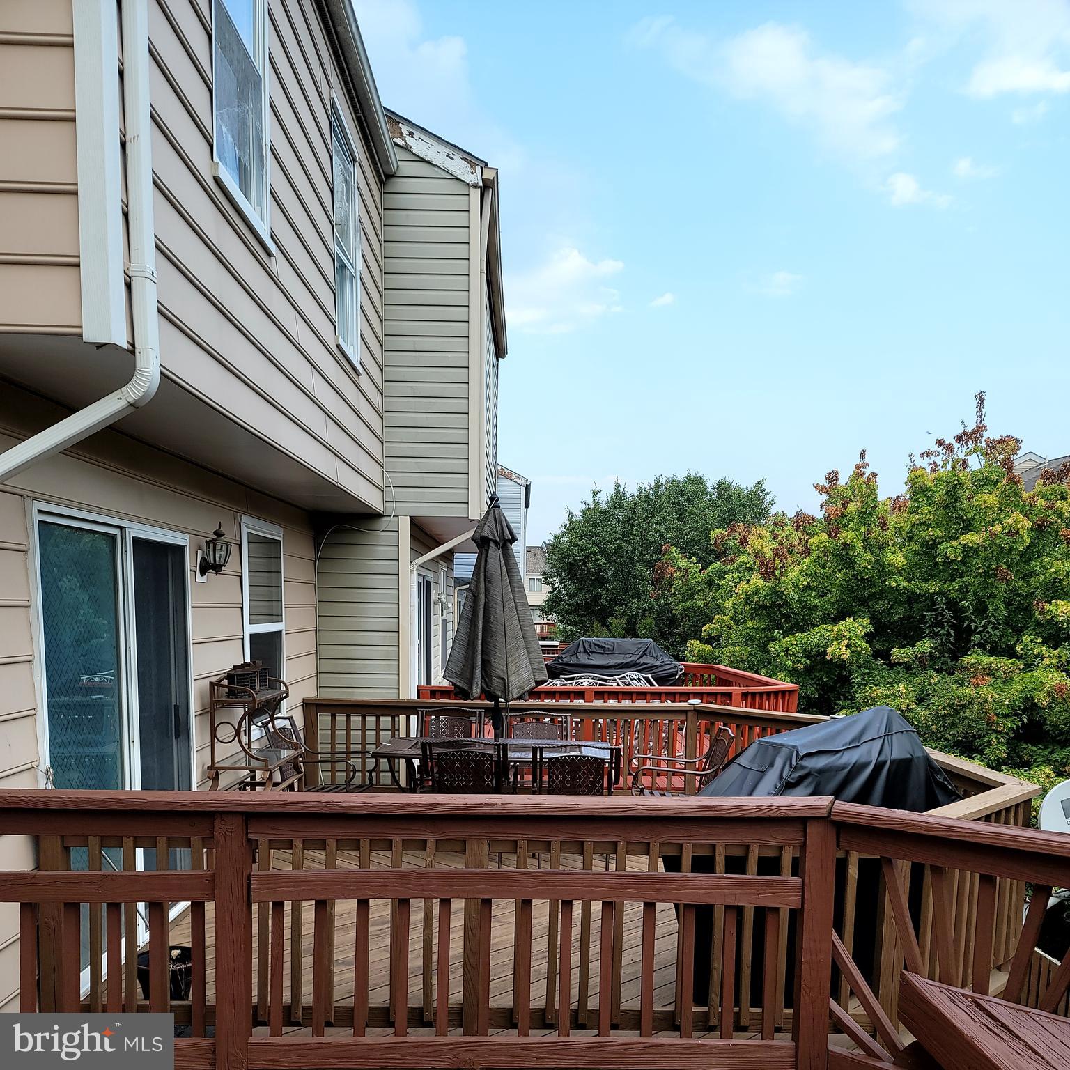 SADDLE CREEK - Residential Lease