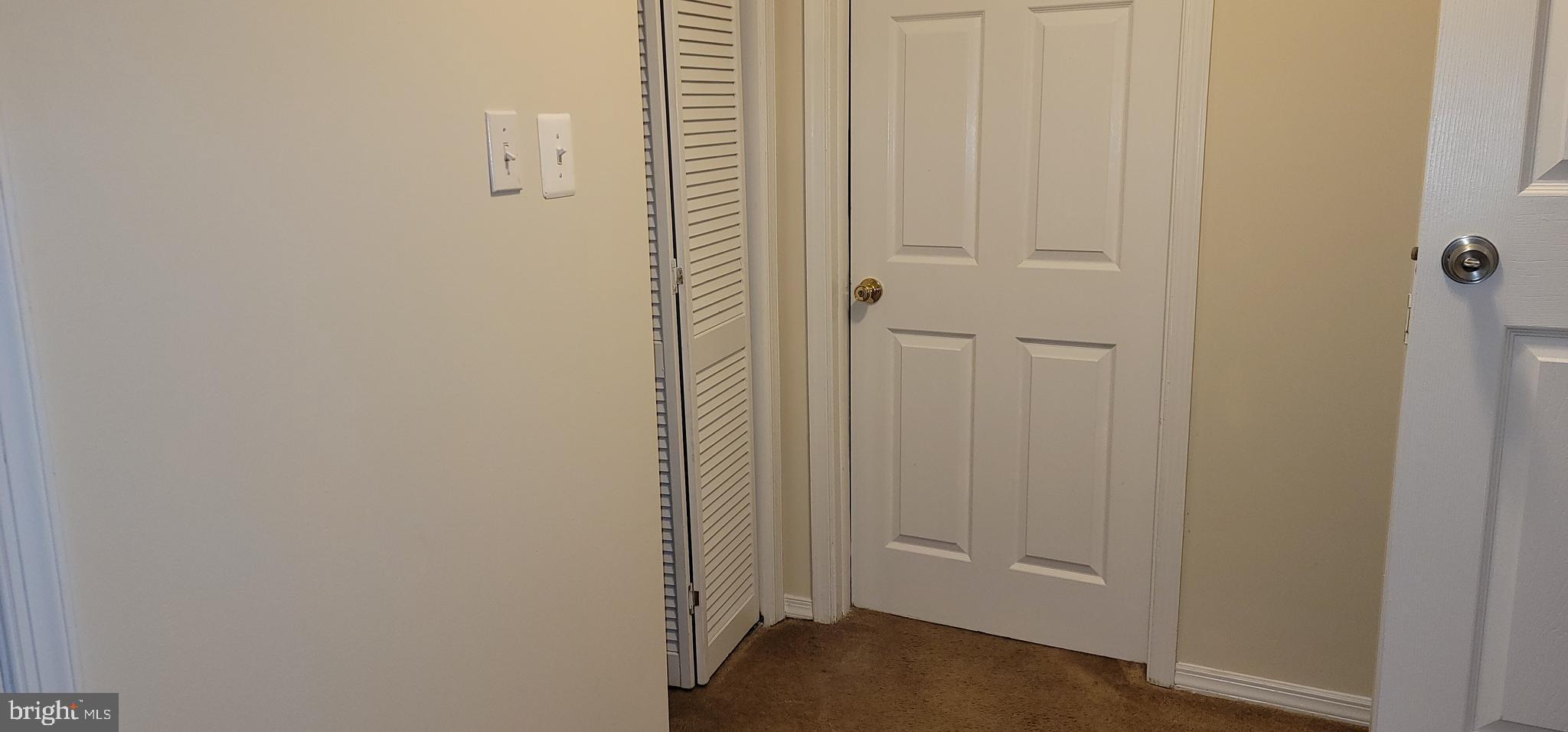 SADDLE CREEK - Residential Lease