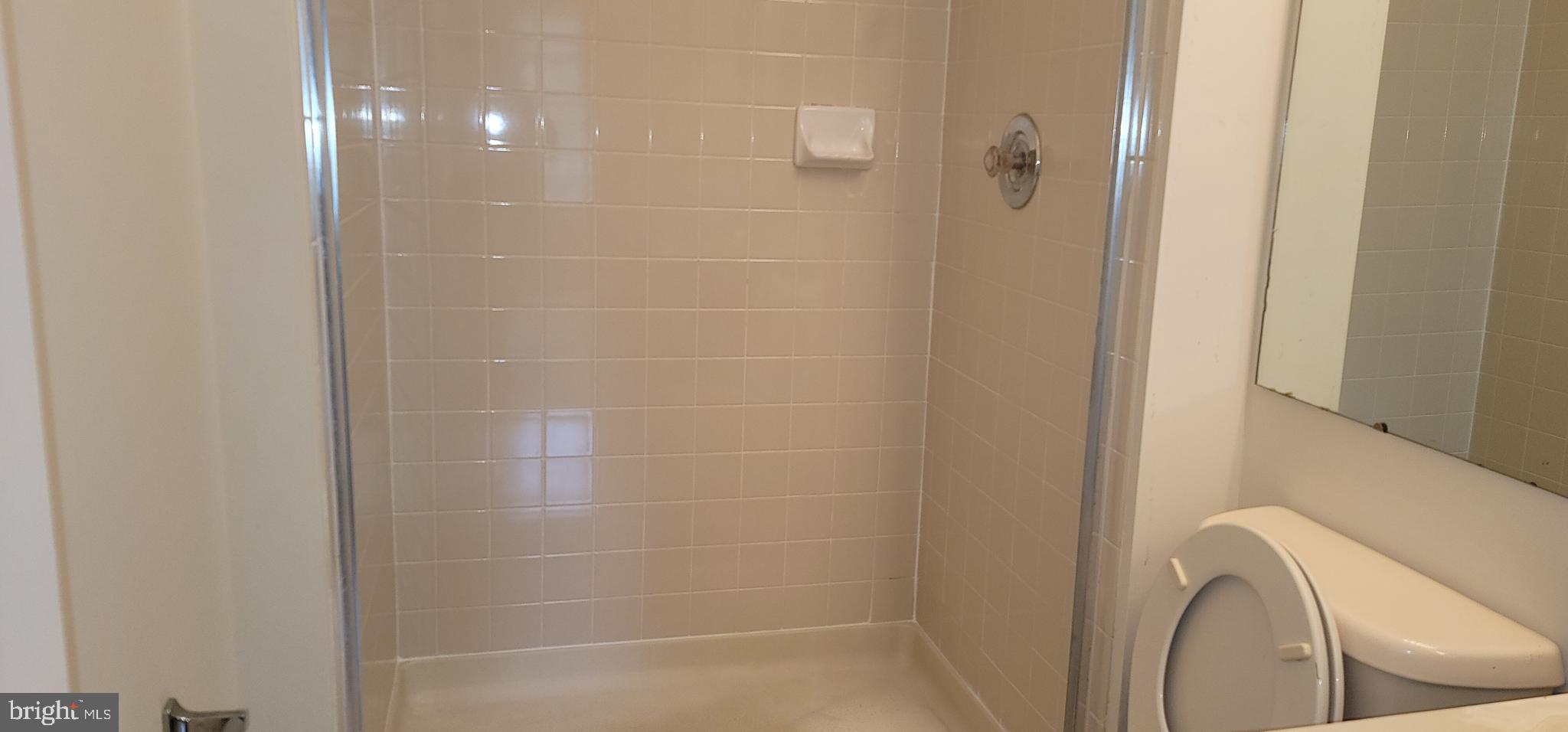 SADDLE CREEK - Residential Lease