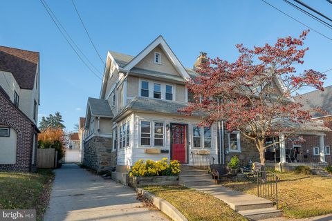 Townhouse For Sale - 122 Crestview Road<br/> UPPER DARBY, PA 19082