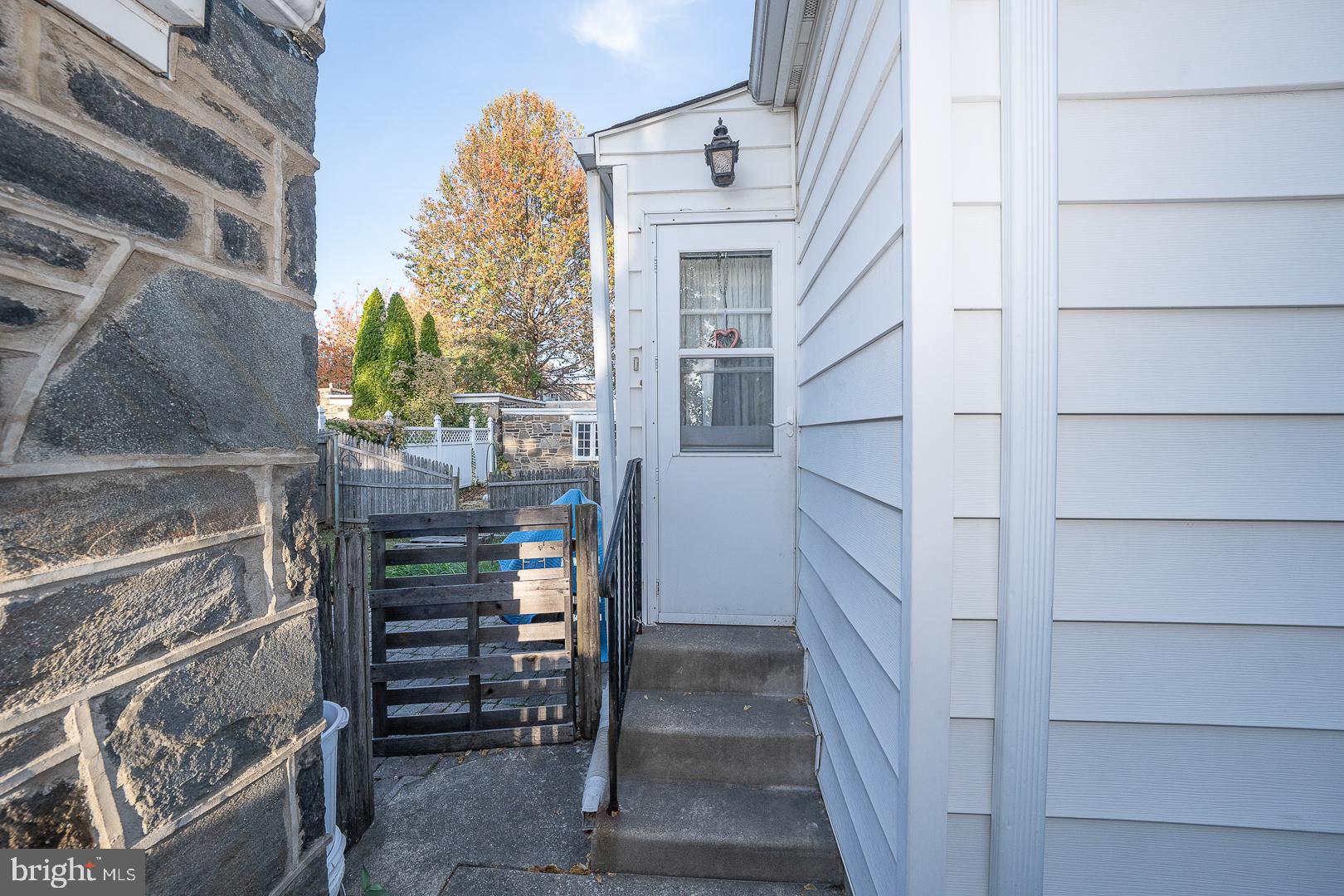 BEVERLY HILLS - Residential