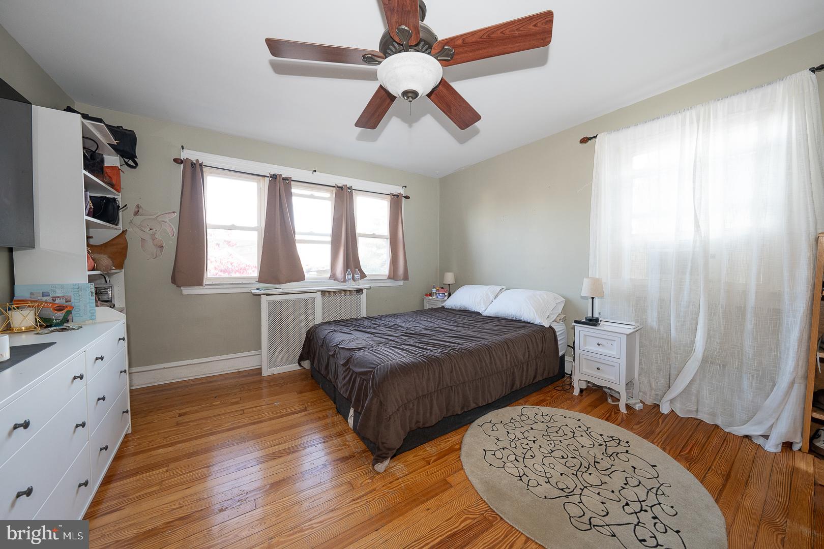 BEVERLY HILLS - Residential