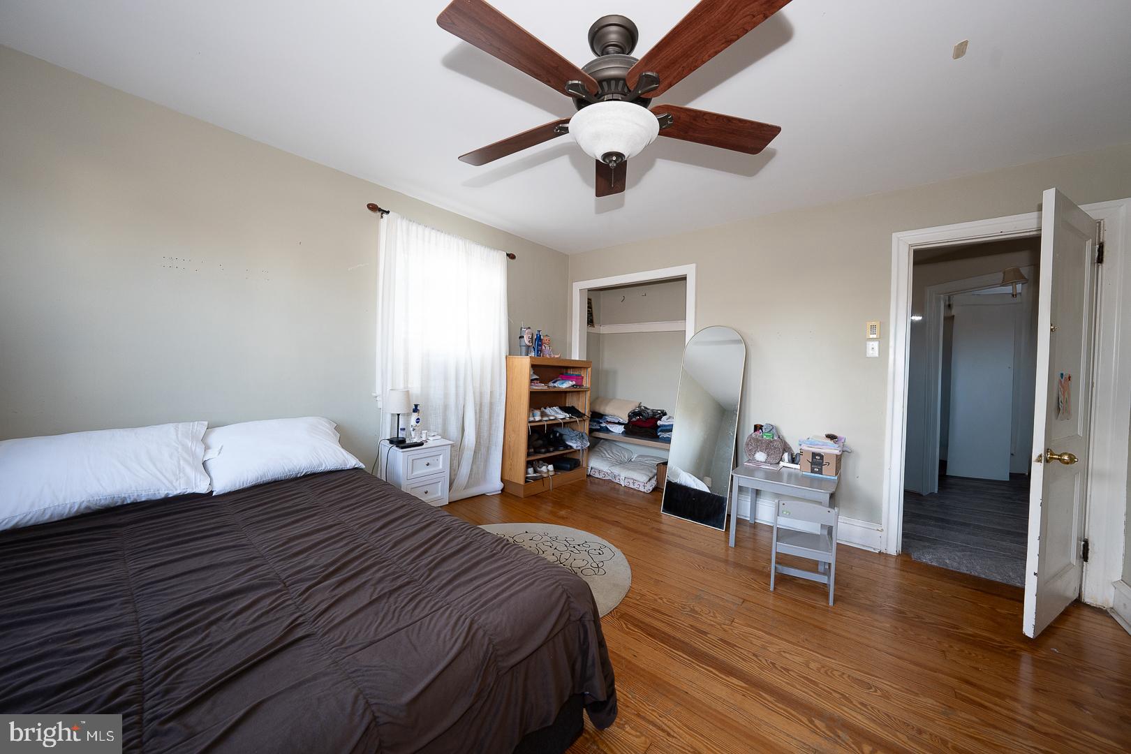 BEVERLY HILLS - Residential