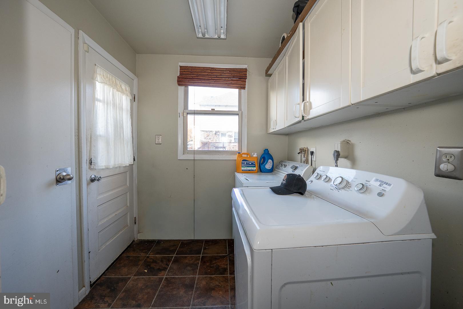 BEVERLY HILLS - Residential