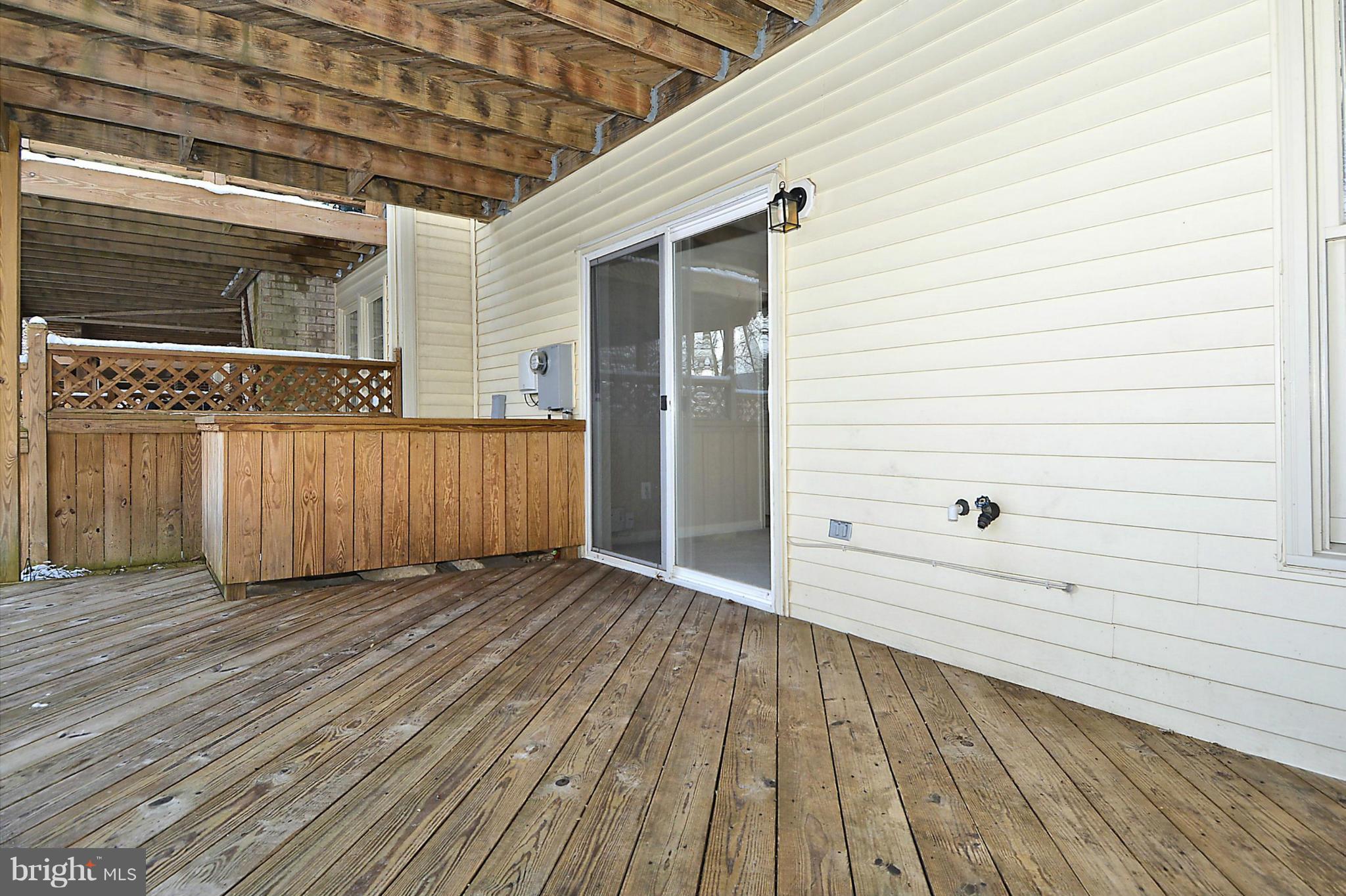 CRESTMONT TOWNHOUSES - Residential