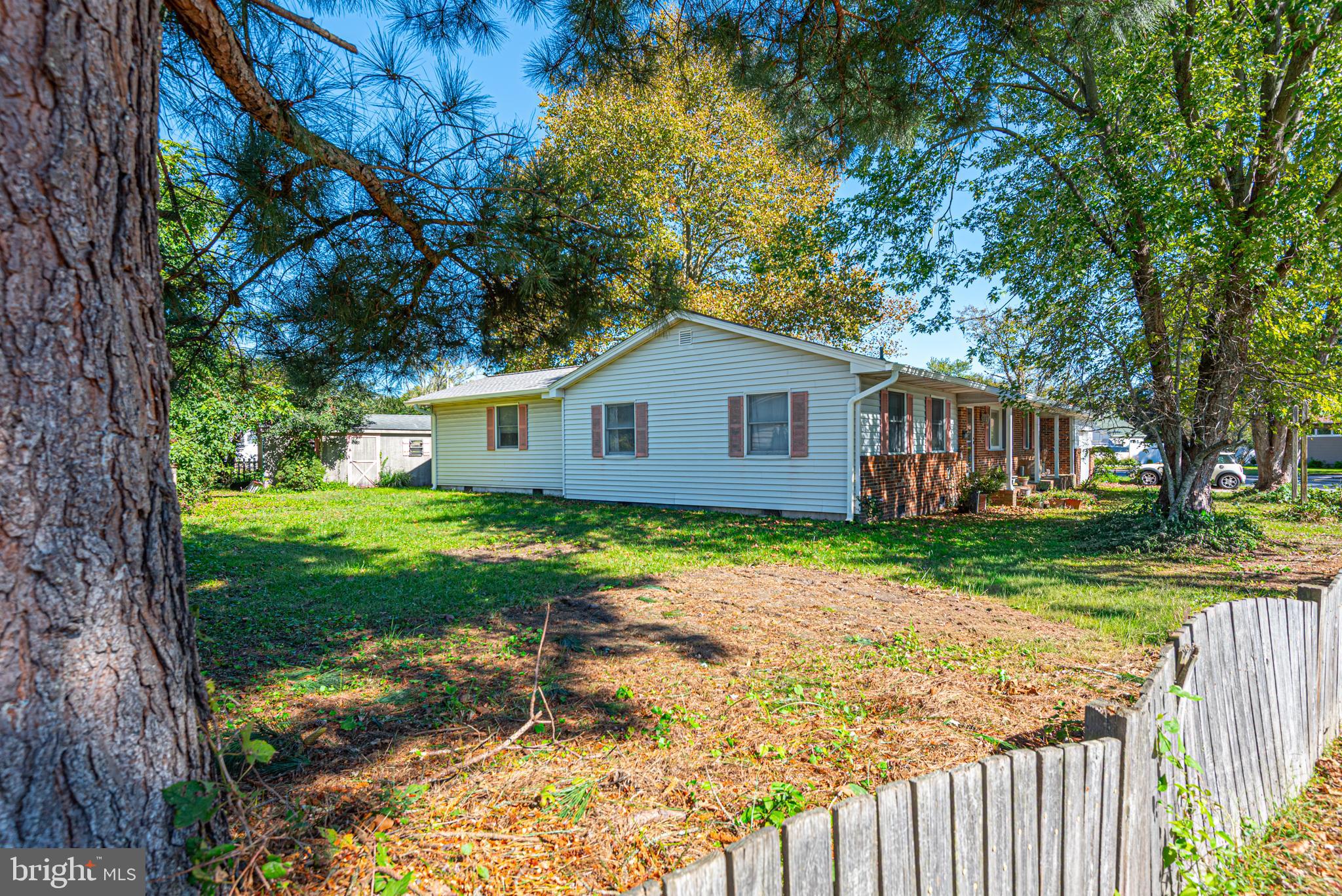 121 MAPLE DRIVE