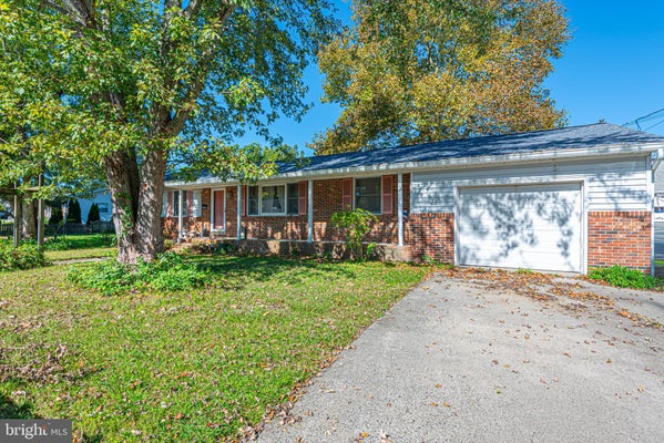 121 MAPLE DR, BERLIN, MD 21811 - Image 74cba36b3f98982bbfc754e4e475a327/2189589136