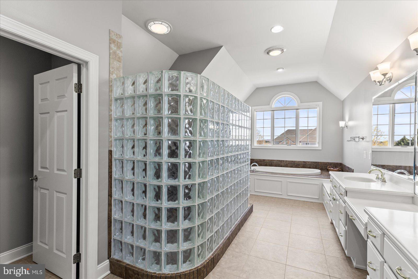 BRITTANY - Residential