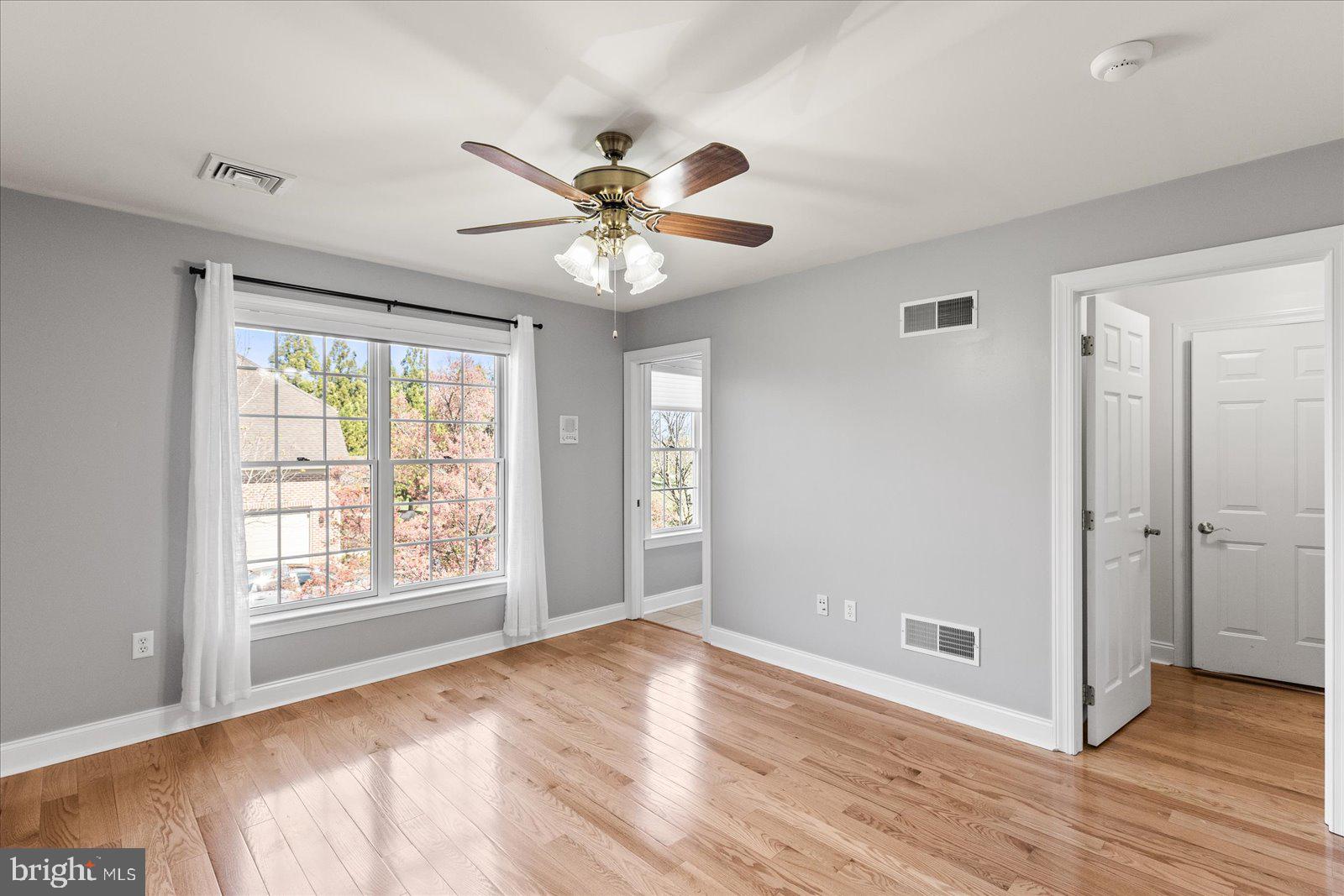 BRITTANY - Residential