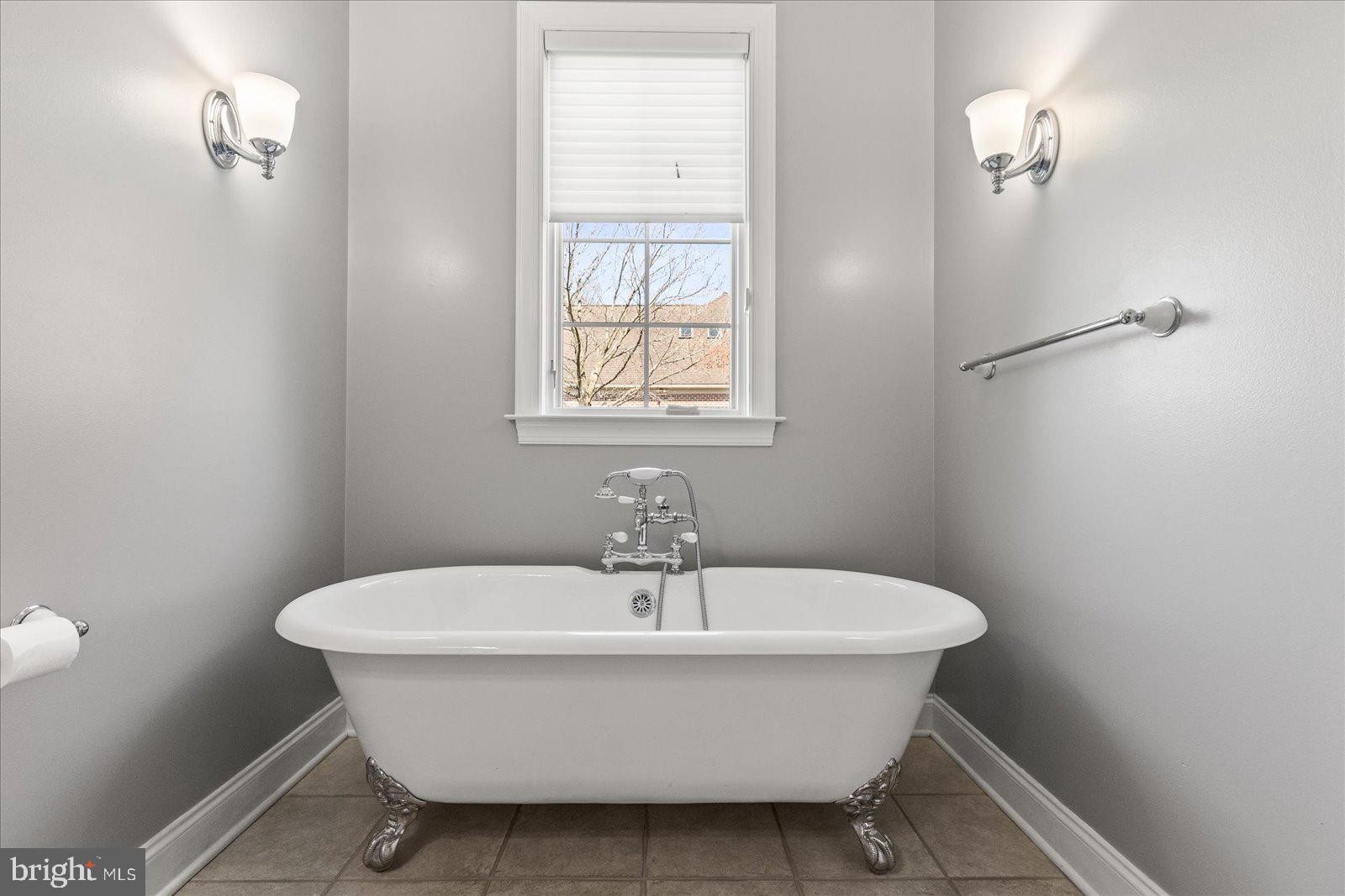 BRITTANY - Residential