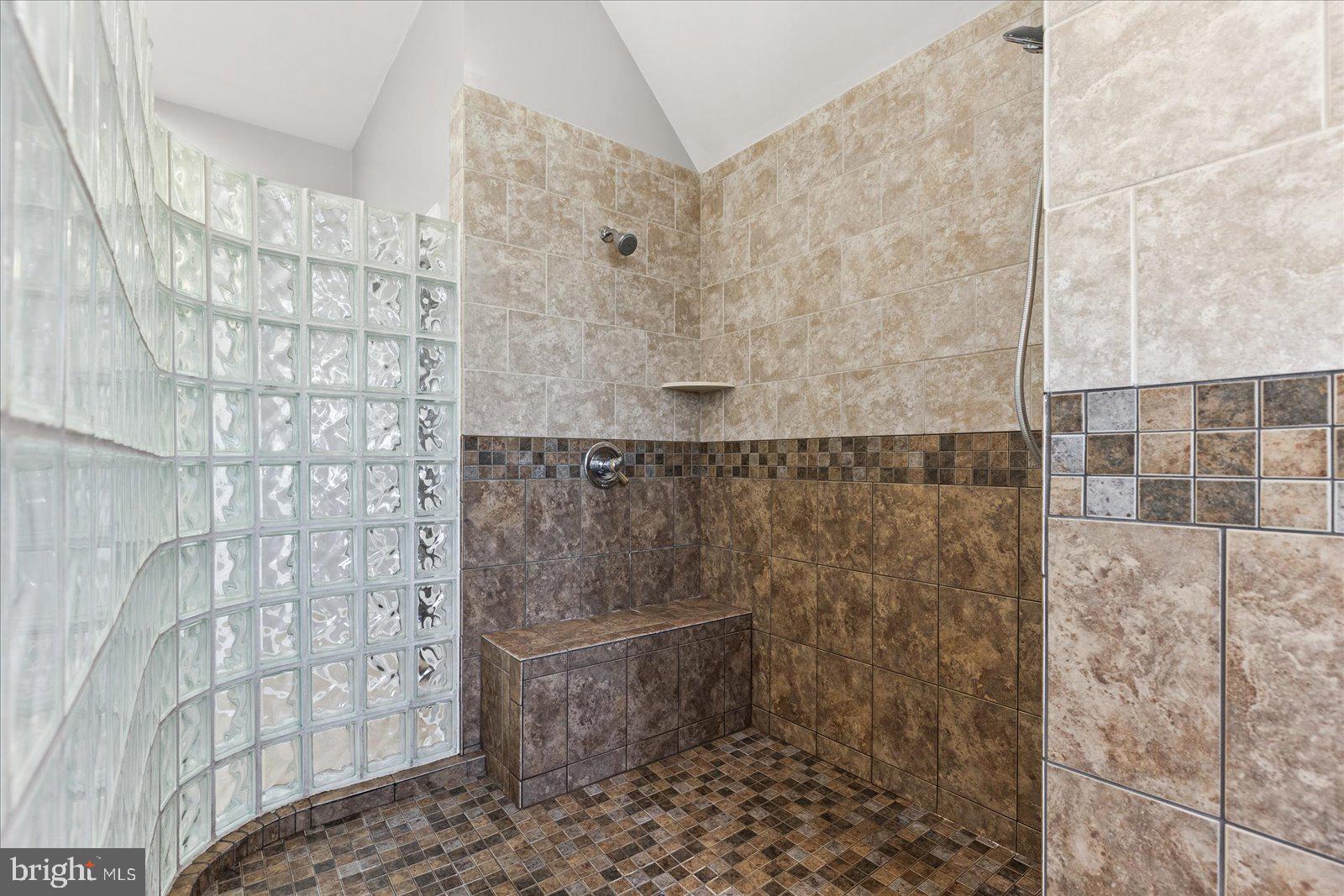 BRITTANY - Residential