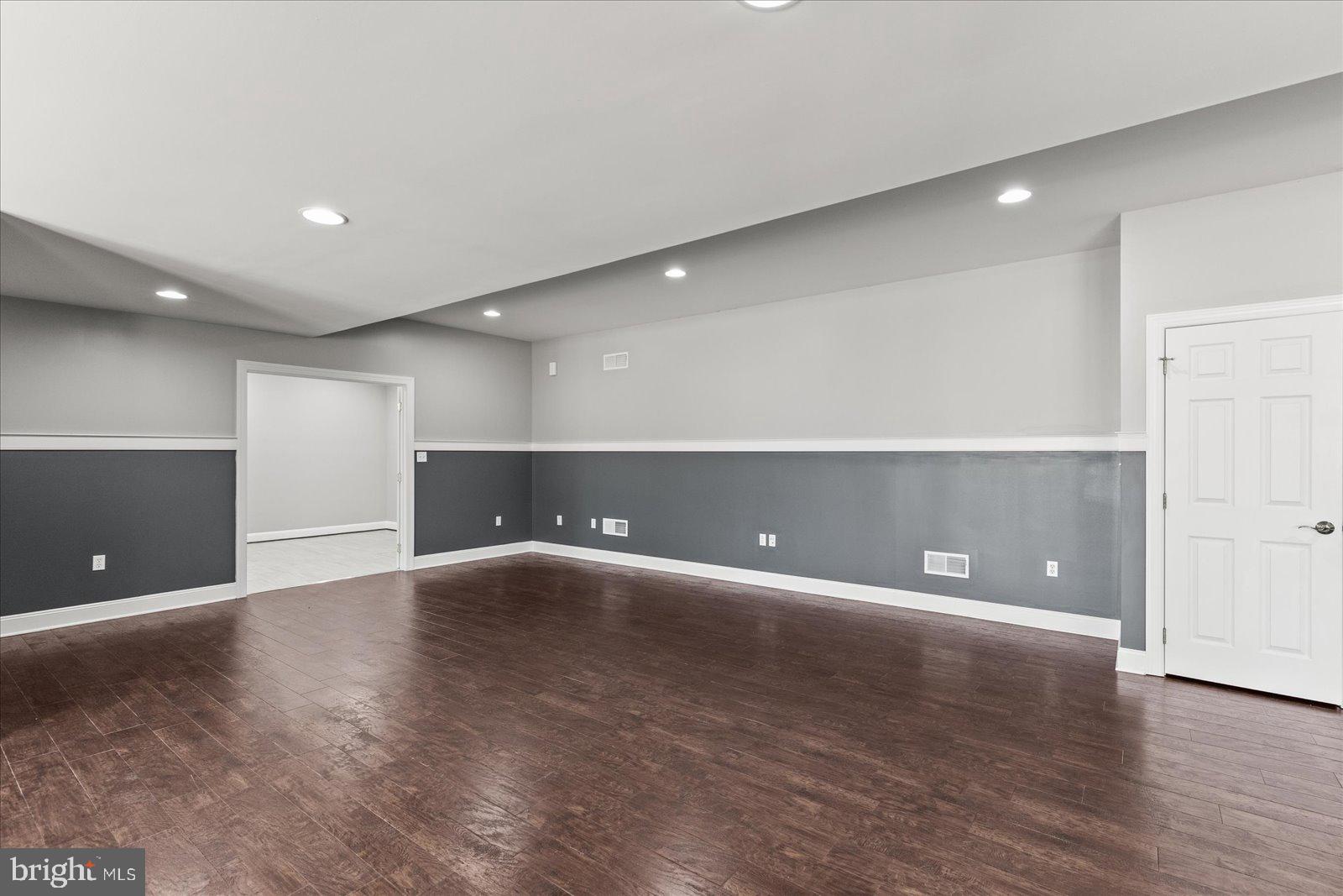 BRITTANY - Residential