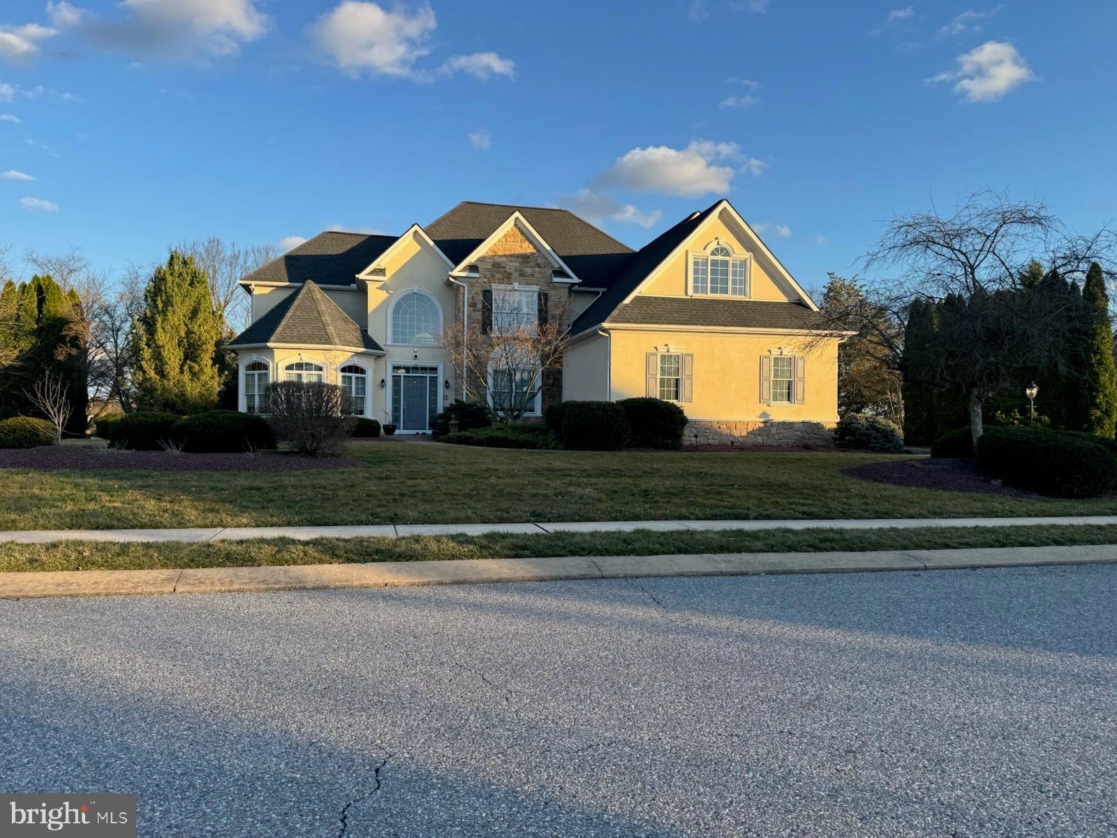 1332 STONEHENGE DRIVE