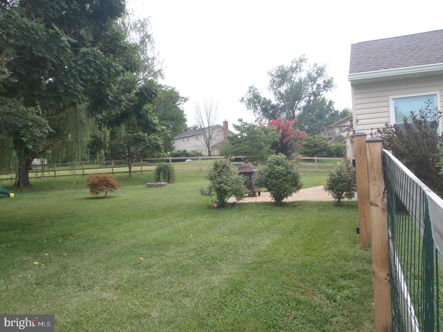 LAUREL BRANCH - Residential