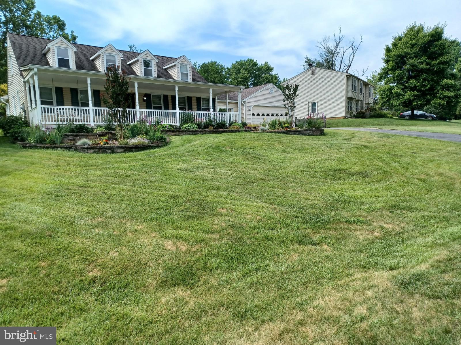 LAUREL BRANCH - Residential