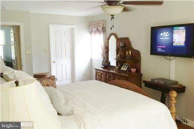 LAUREL BRANCH - Residential