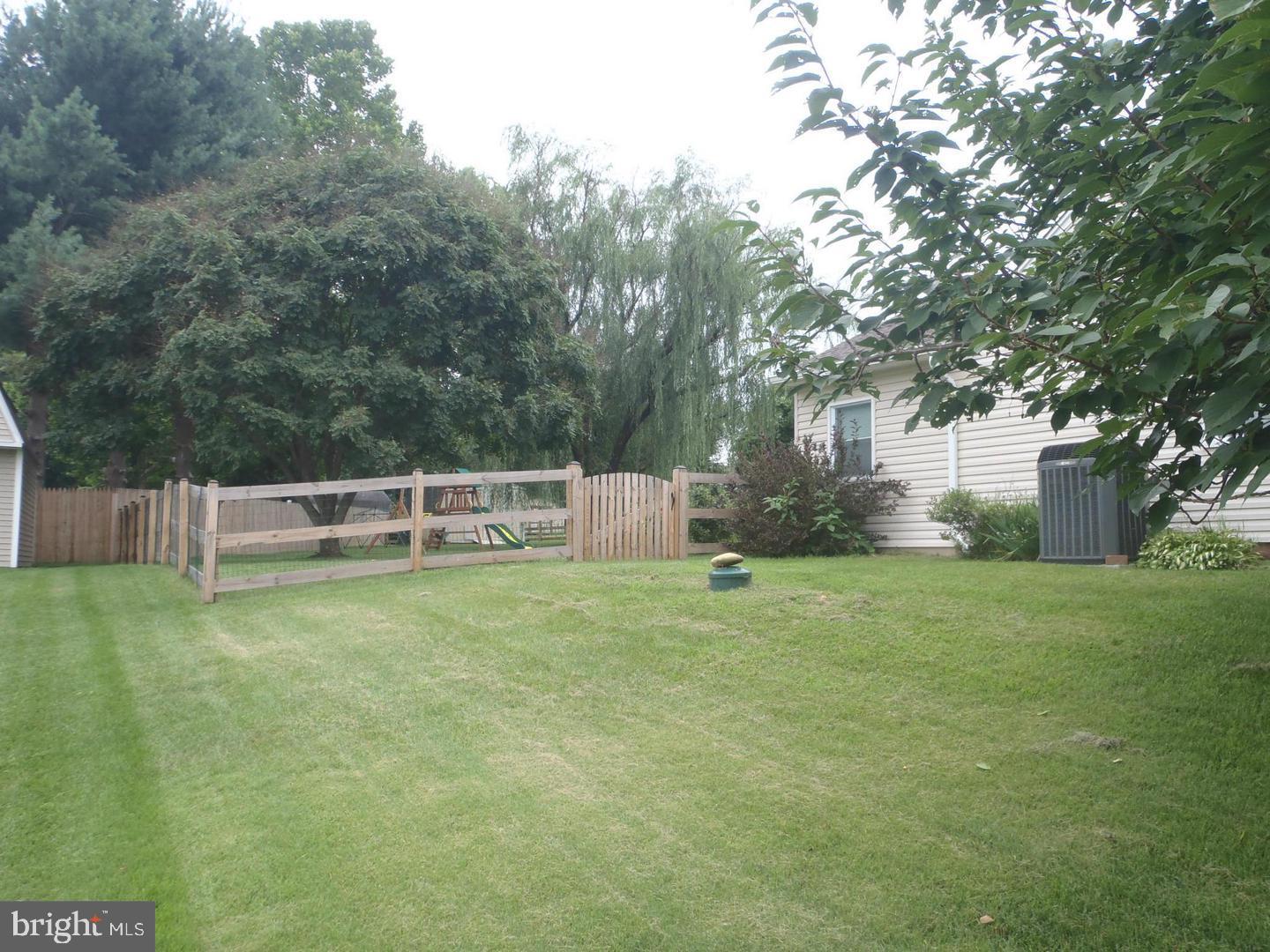 LAUREL BRANCH - Residential