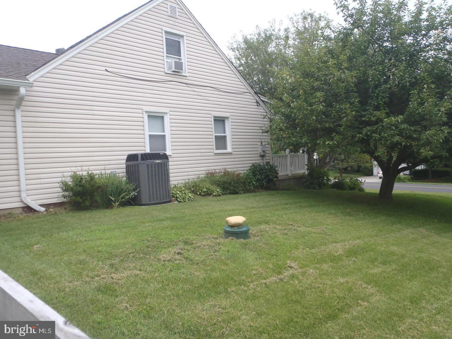 LAUREL BRANCH - Residential