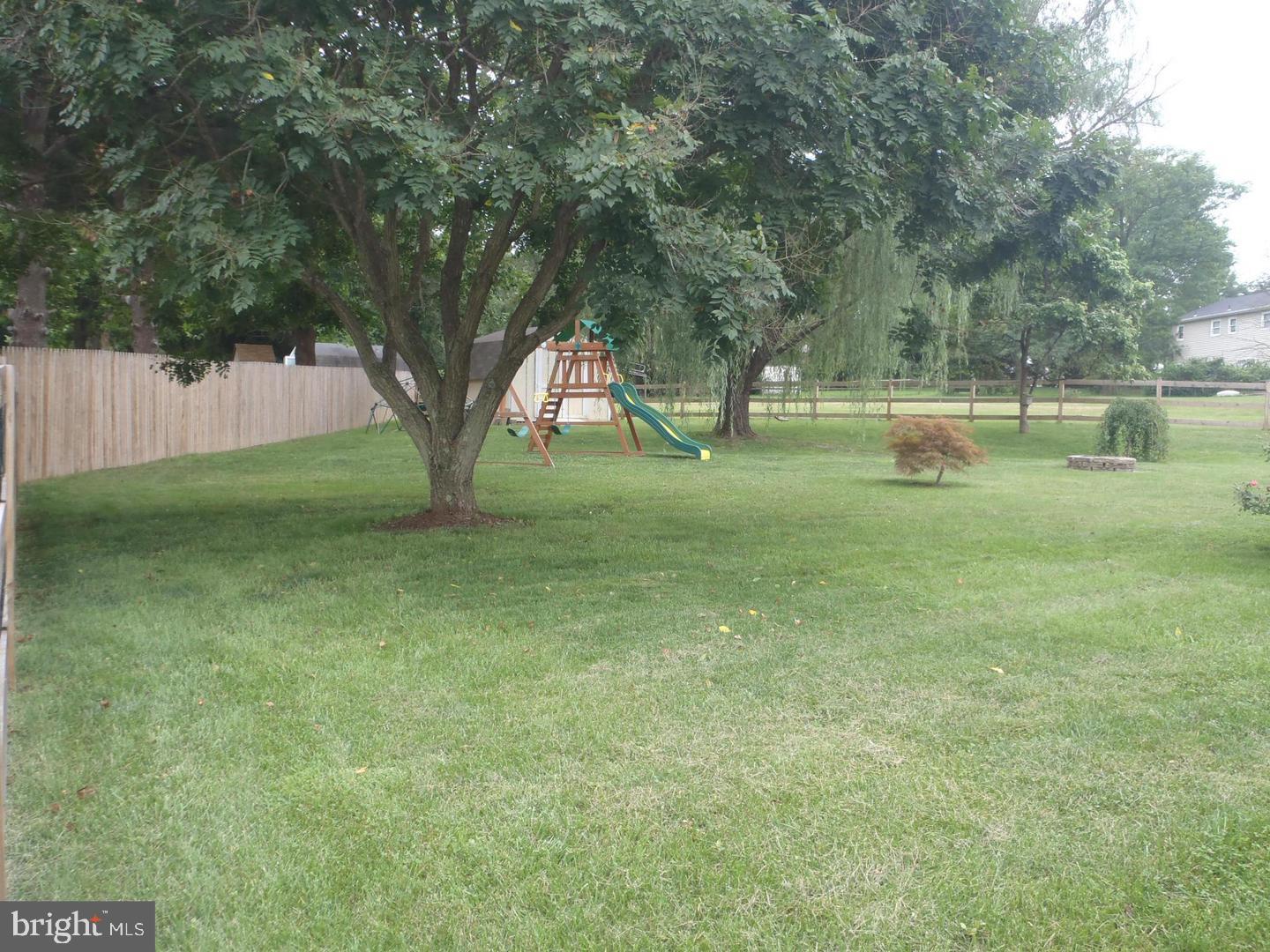 LAUREL BRANCH - Residential