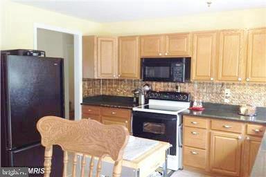 LAUREL BRANCH - Residential