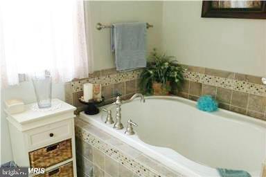 LAUREL BRANCH - Residential