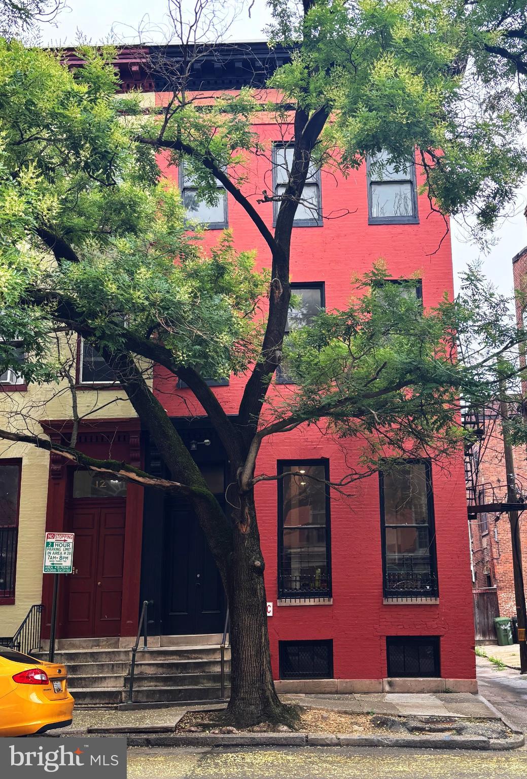 14 E READ STREET