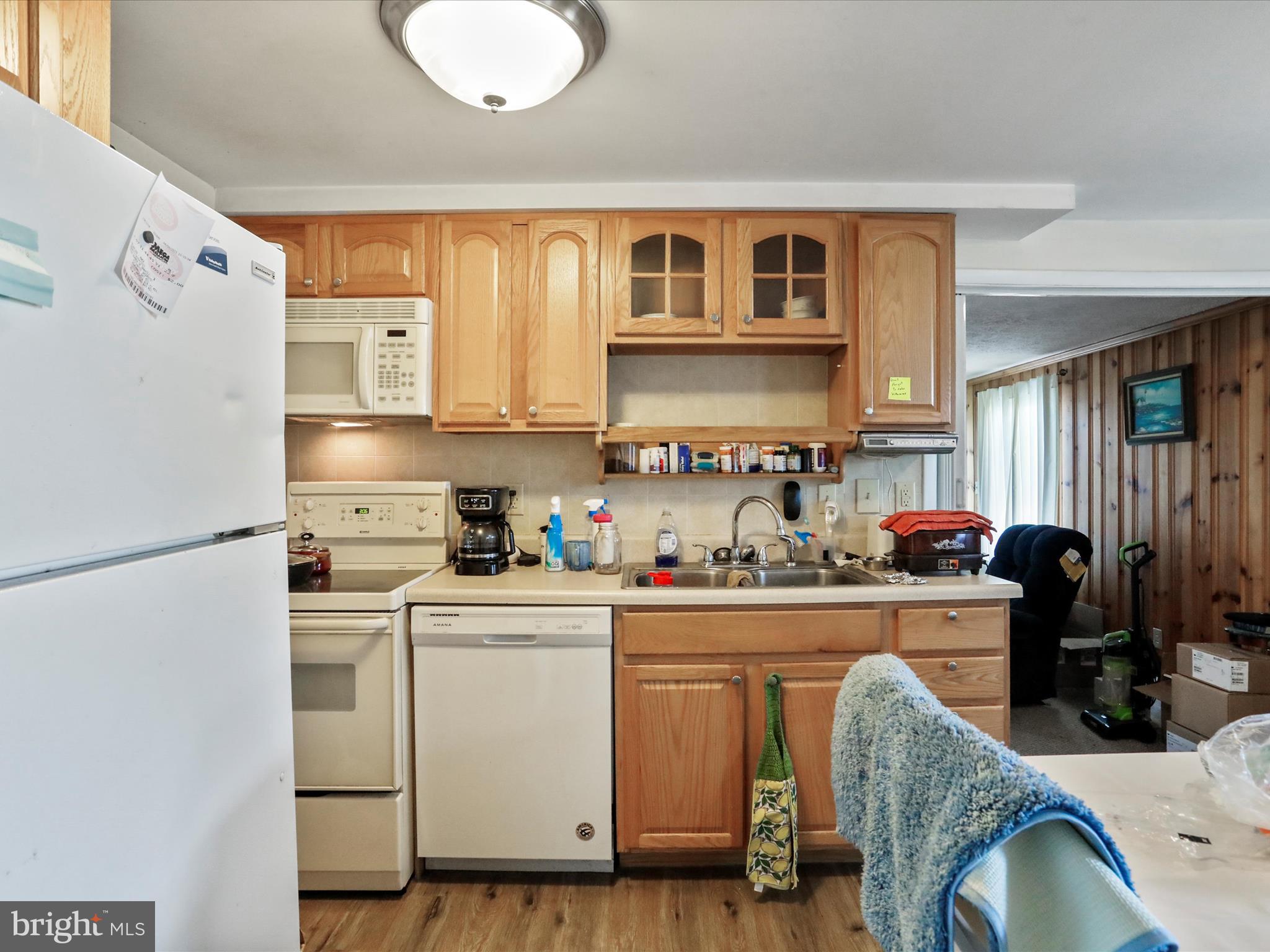 155,153,157 N CHARLEVOIX PLACE