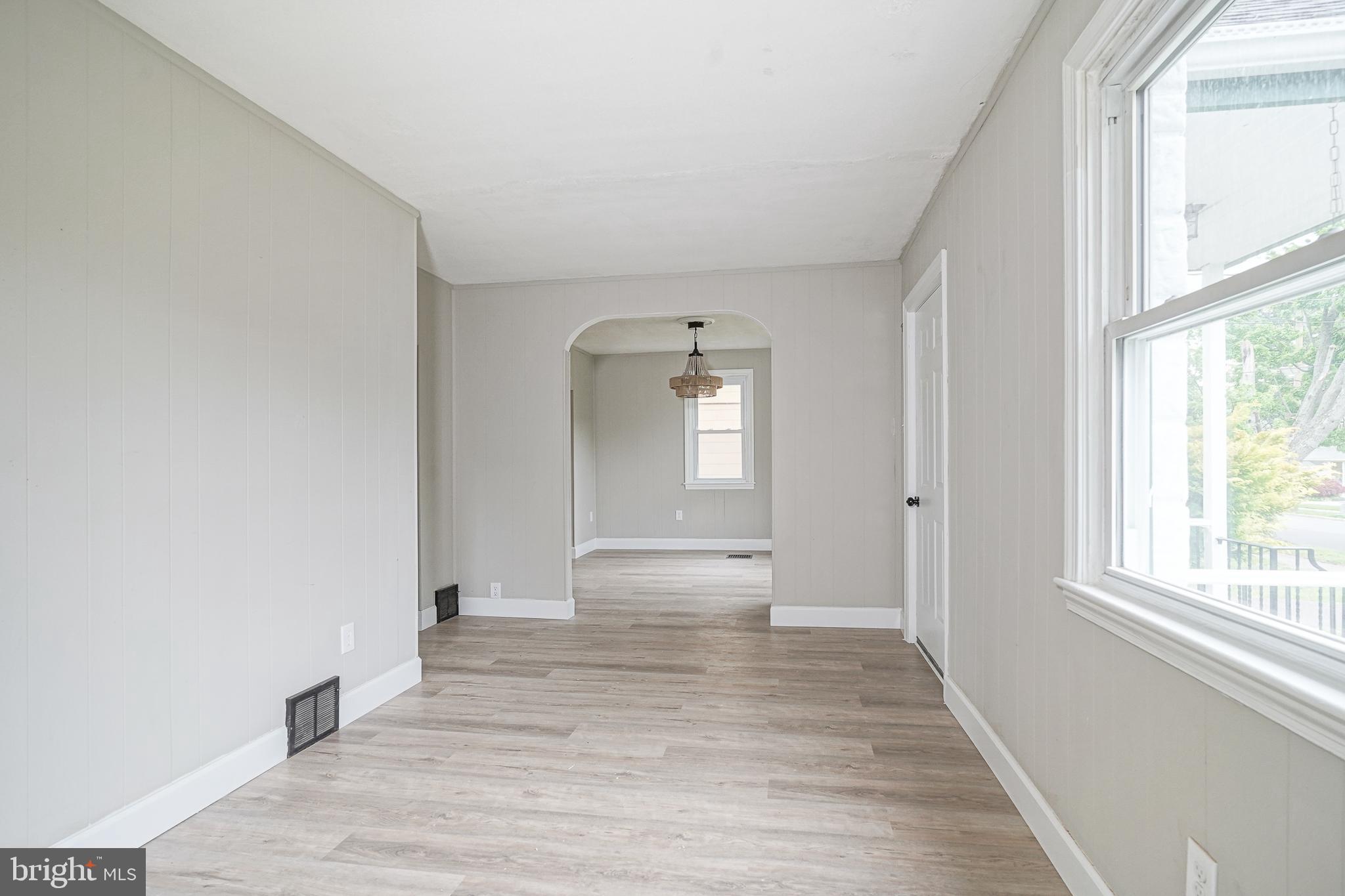 323 JACKSON AVENUE