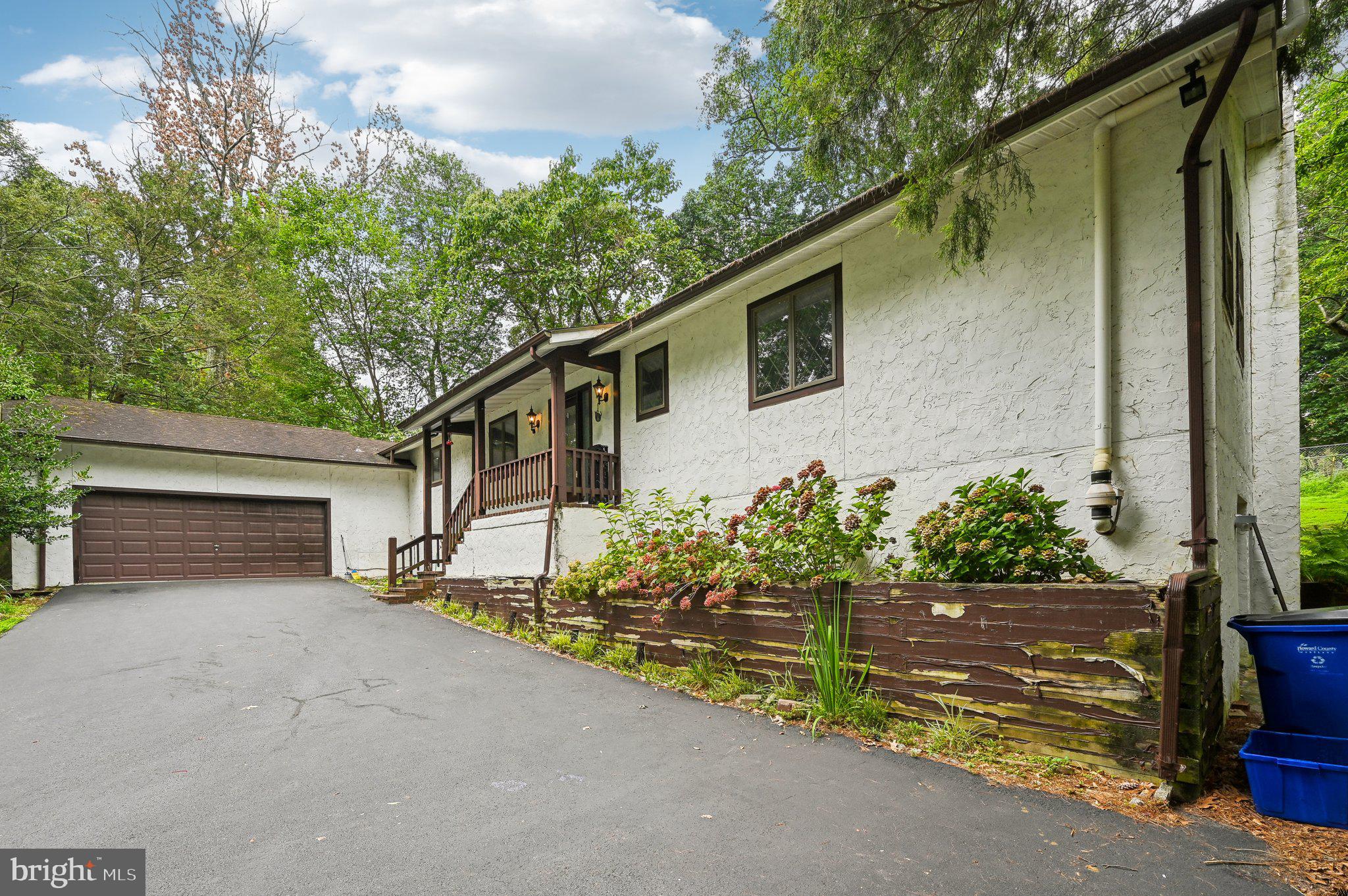 BRIAR HILL - Residential