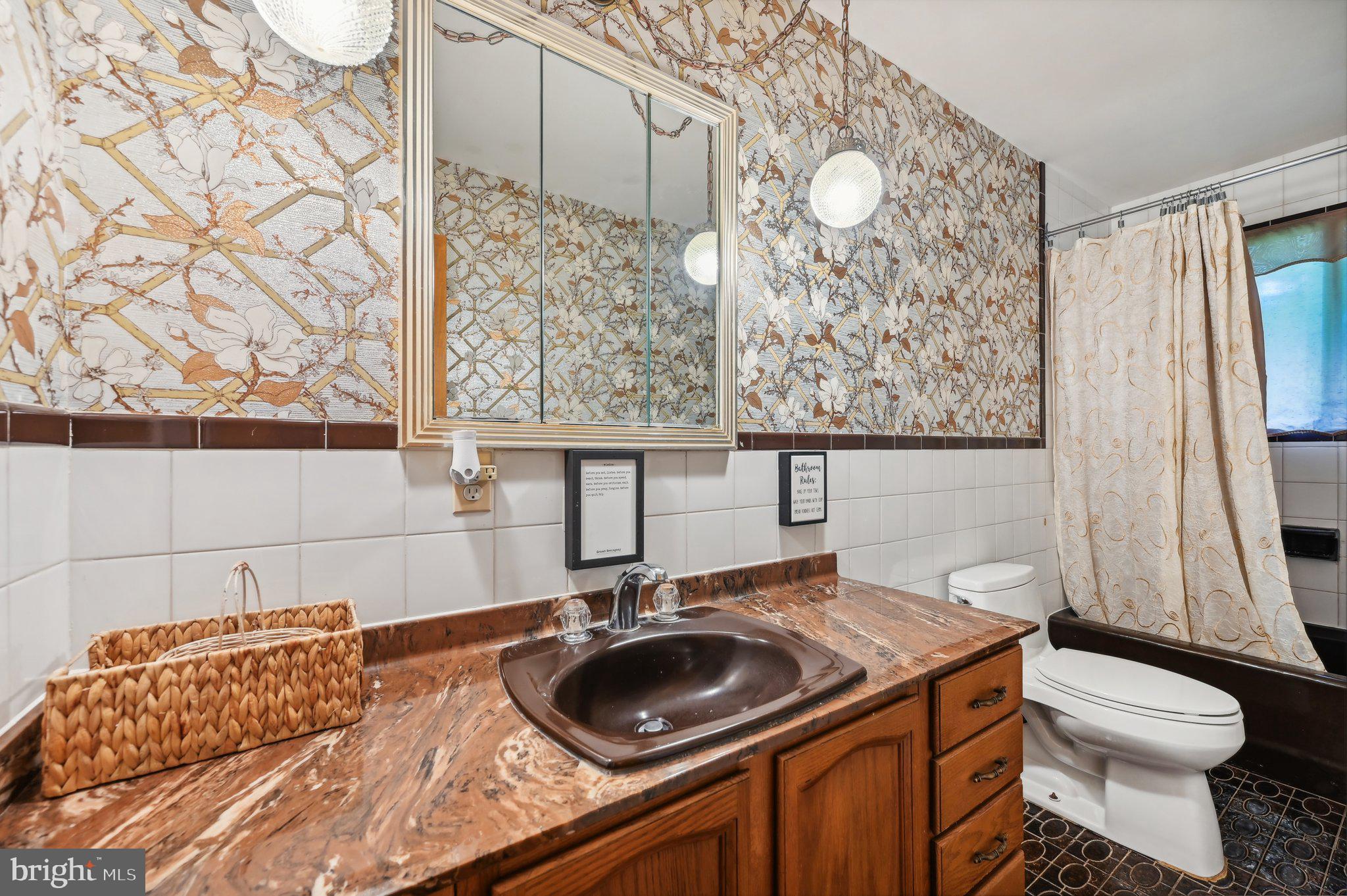 BRIAR HILL - Residential