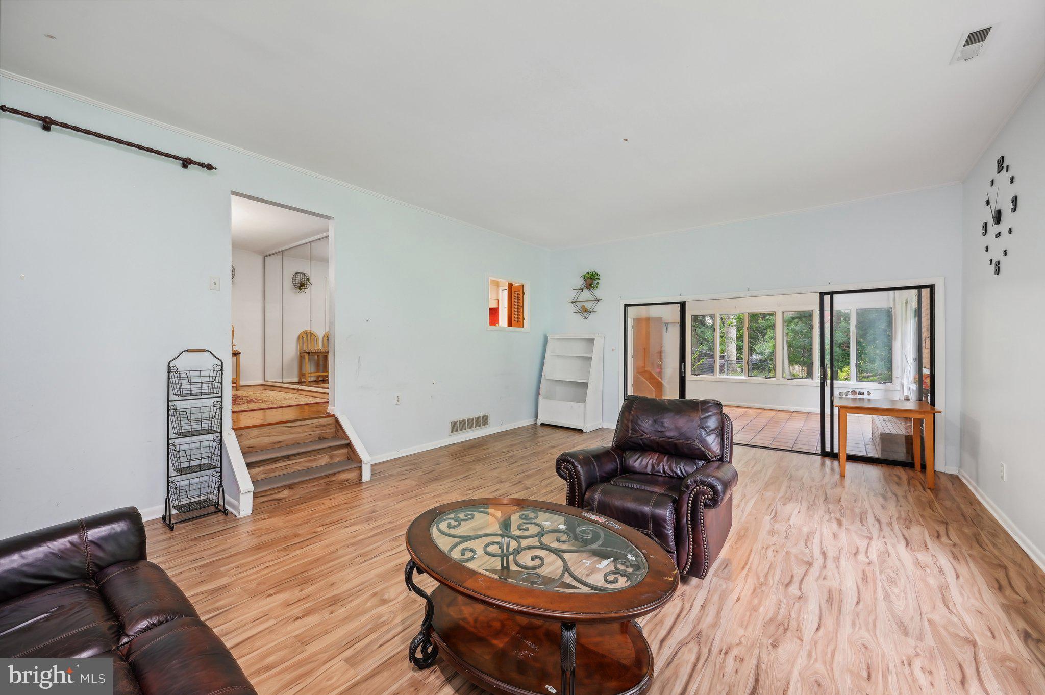 BRIAR HILL - Residential