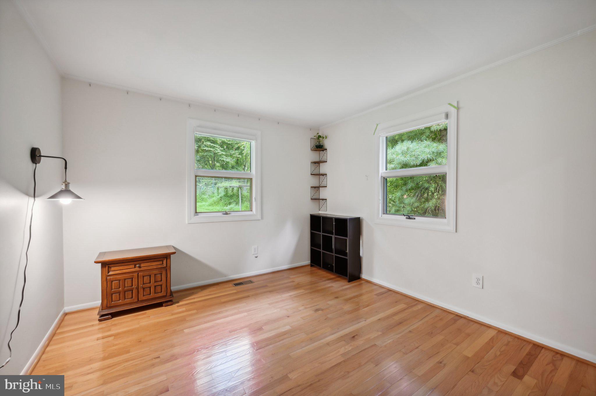 BRIAR HILL - Residential