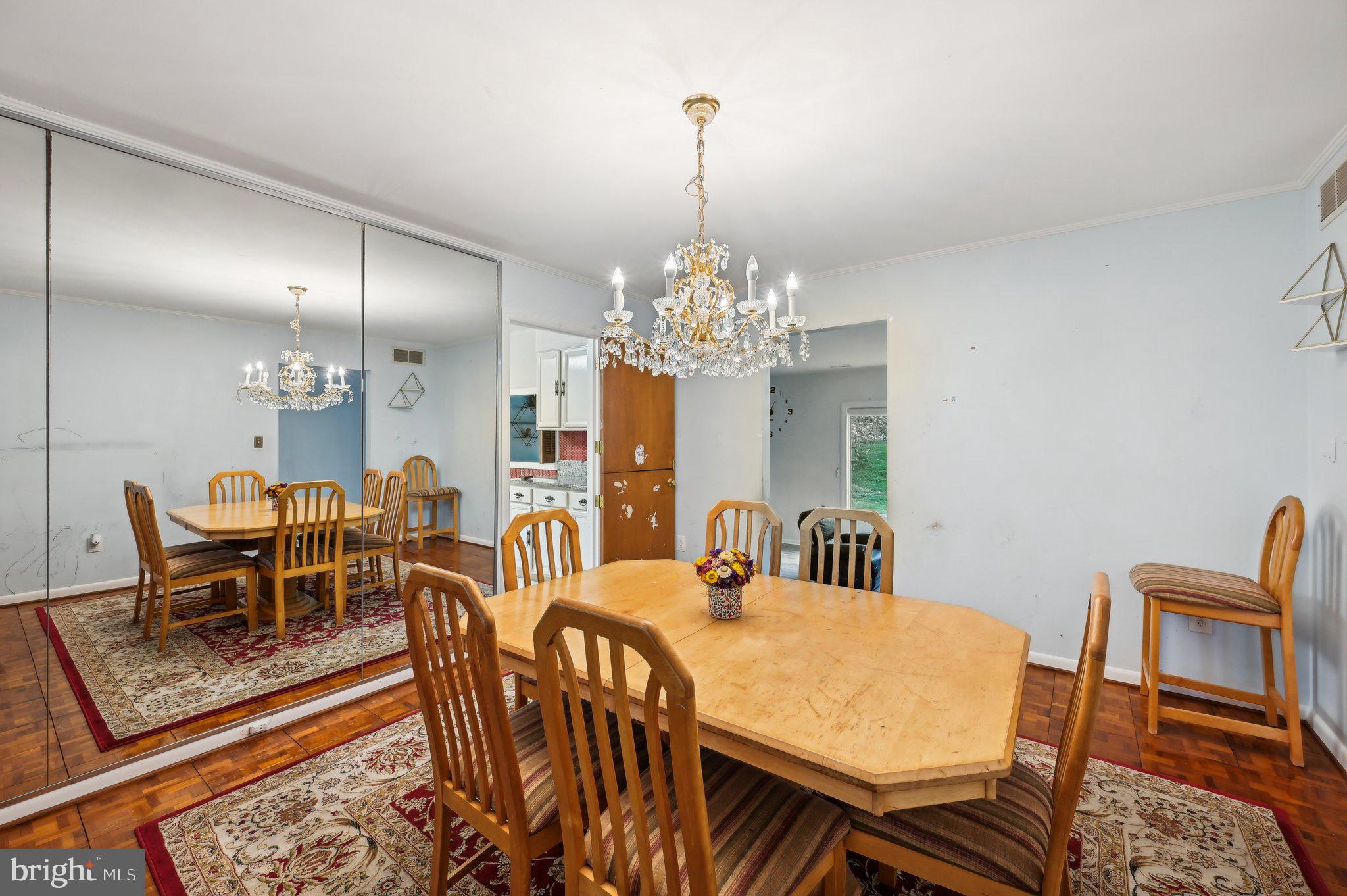 BRIAR HILL - Residential