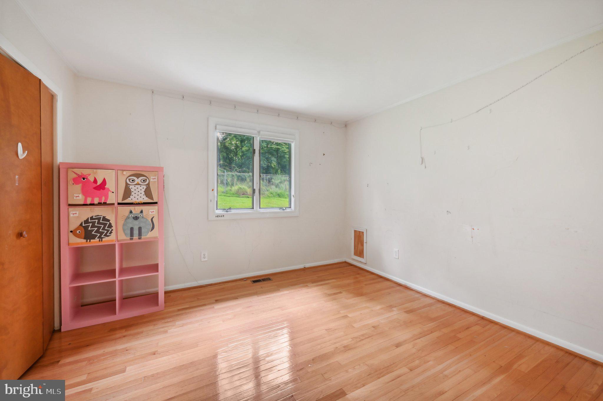 BRIAR HILL - Residential