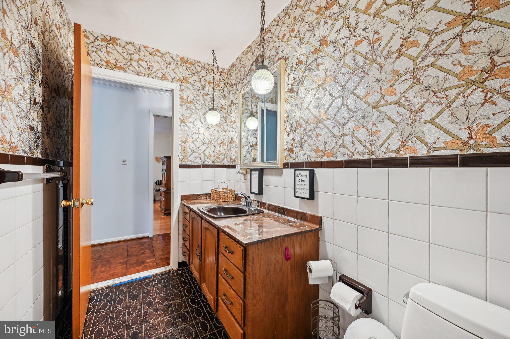 BRIAR HILL - Residential