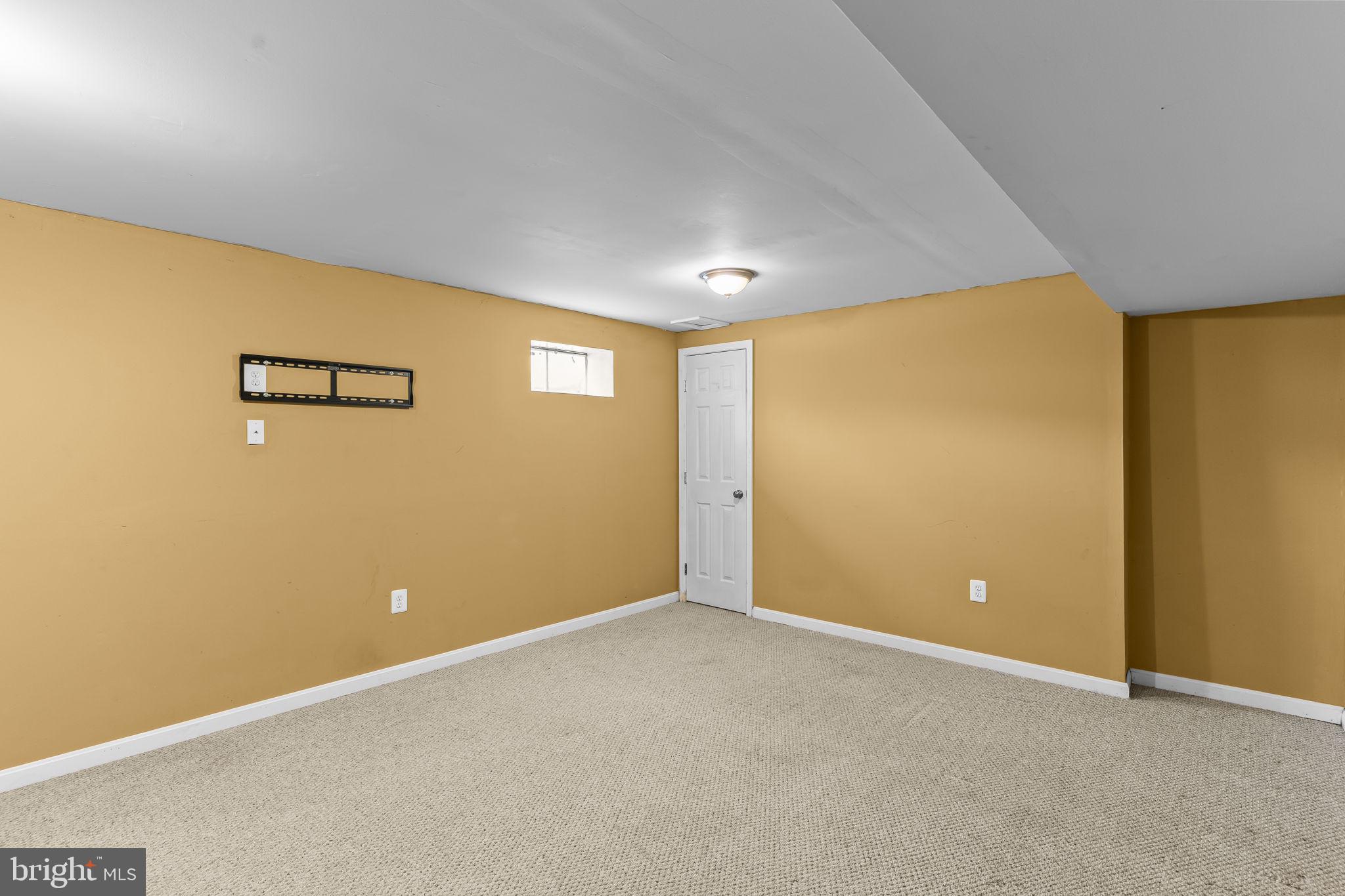 WARREN J WILLETT'S SUB - Residential