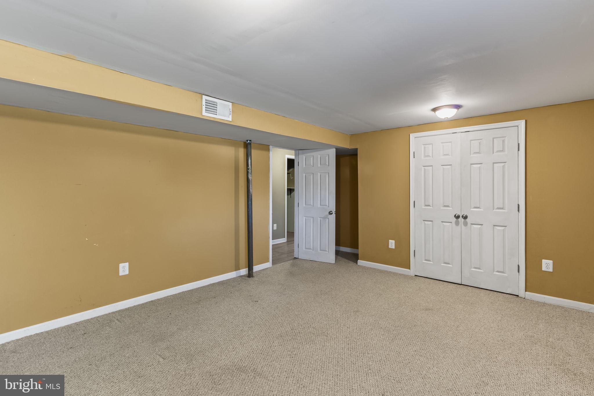 WARREN J WILLETT'S SUB - Residential