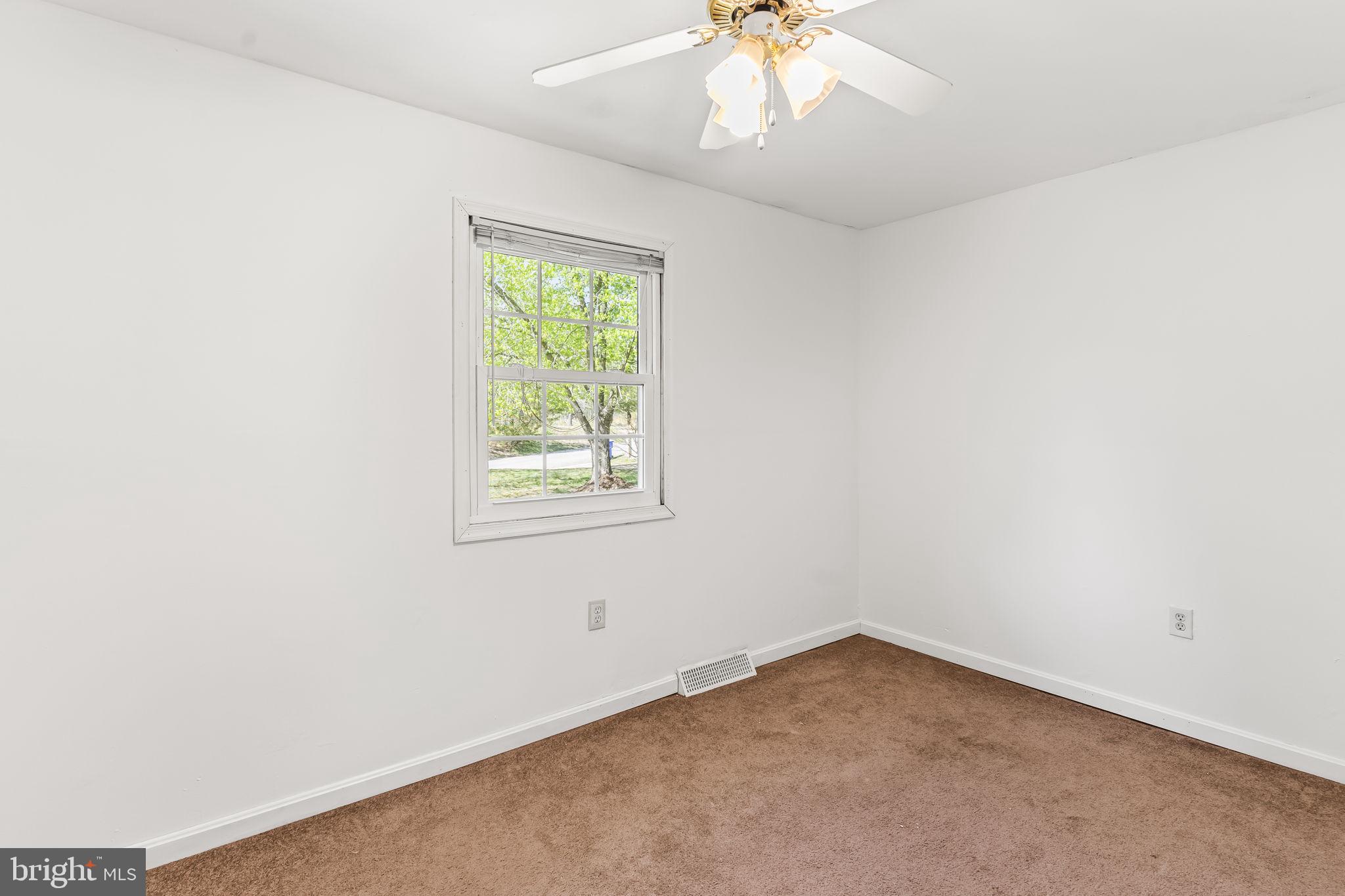 WARREN J WILLETT'S SUB - Residential