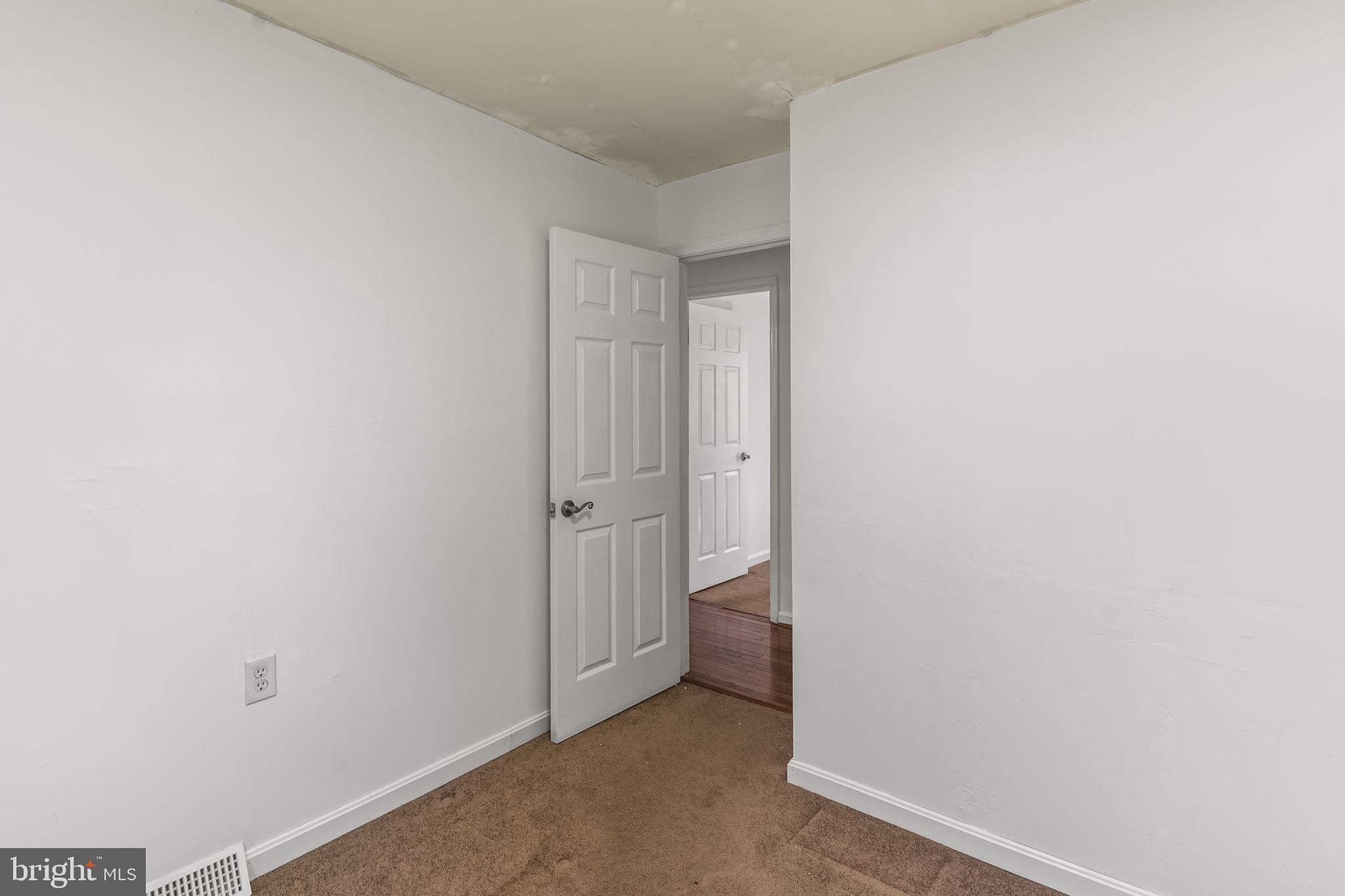 WARREN J WILLETT'S SUB - Residential