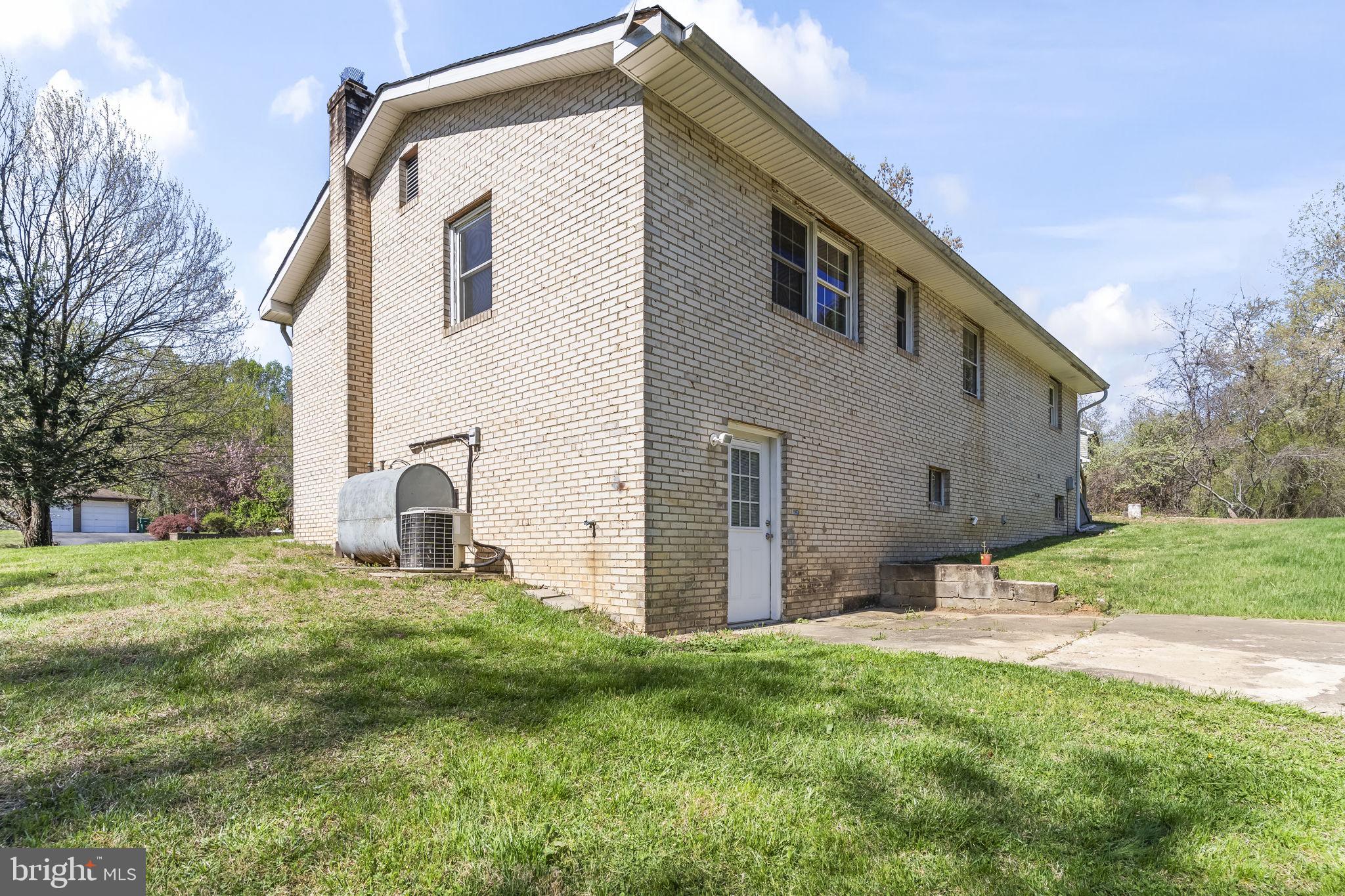 WARREN J WILLETT'S SUB - Residential