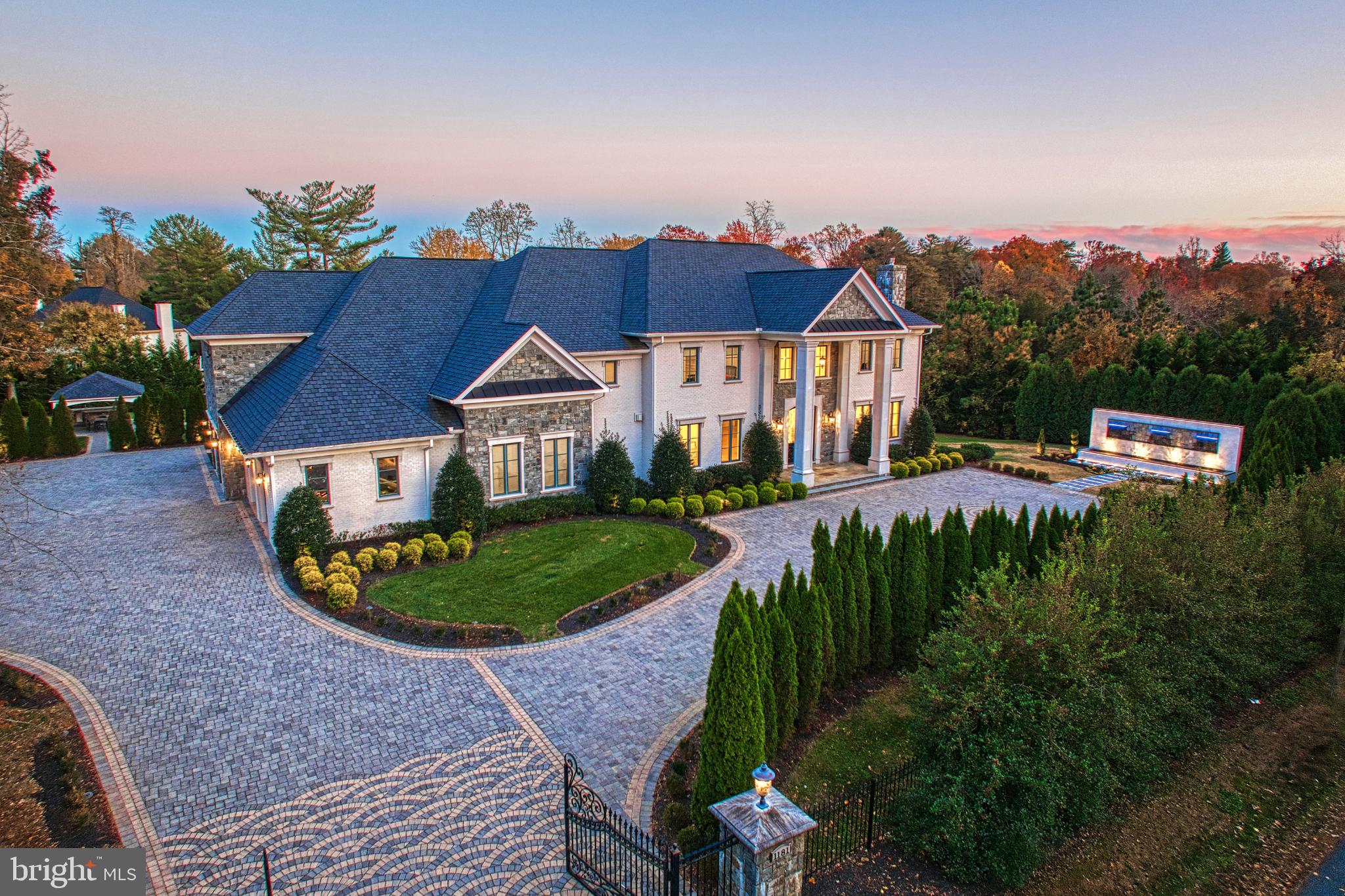 1181 BALLANTRAE LANE