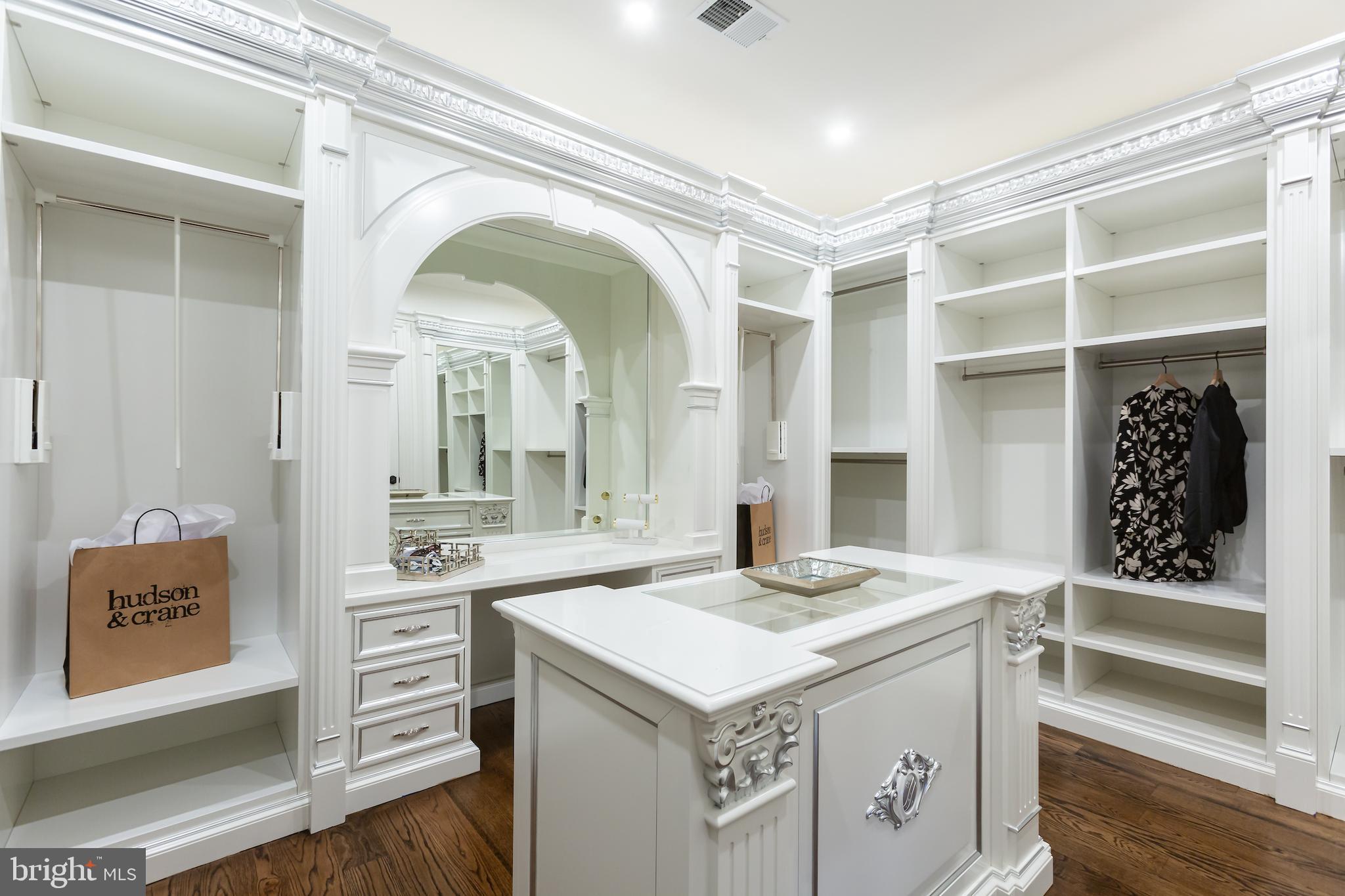 BALLANTRAE FARMS - Residential