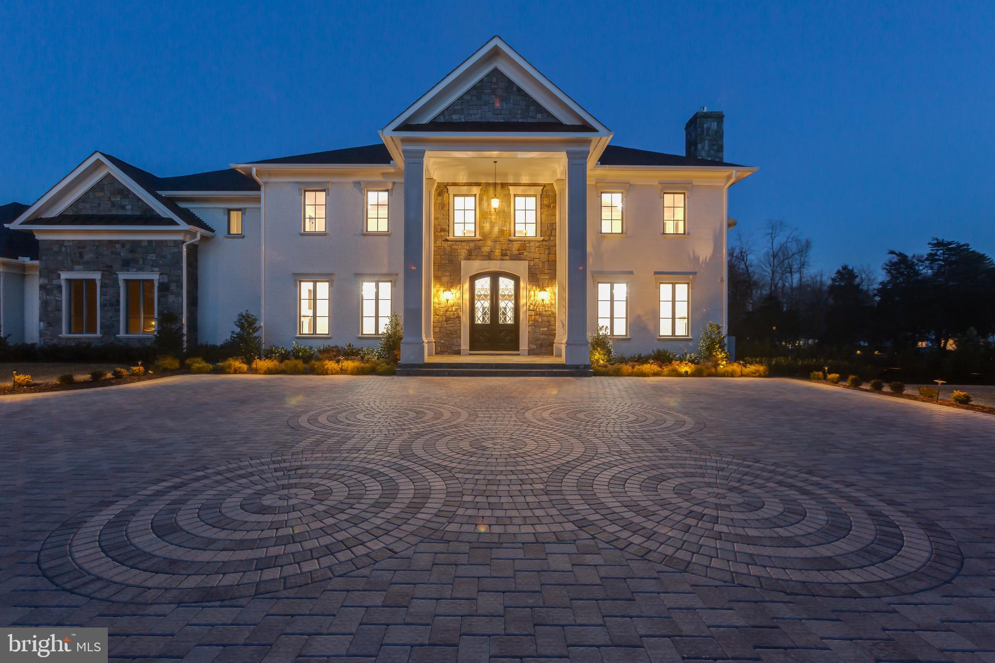 1181 BALLANTRAE LANE