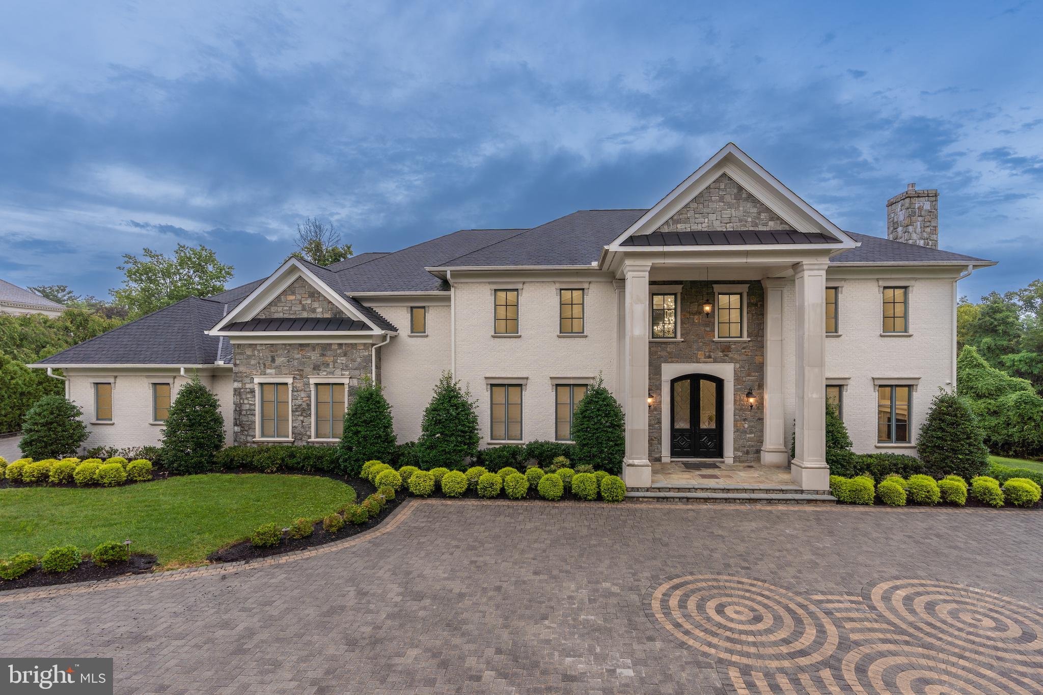 1181 BALLANTRAE LANE