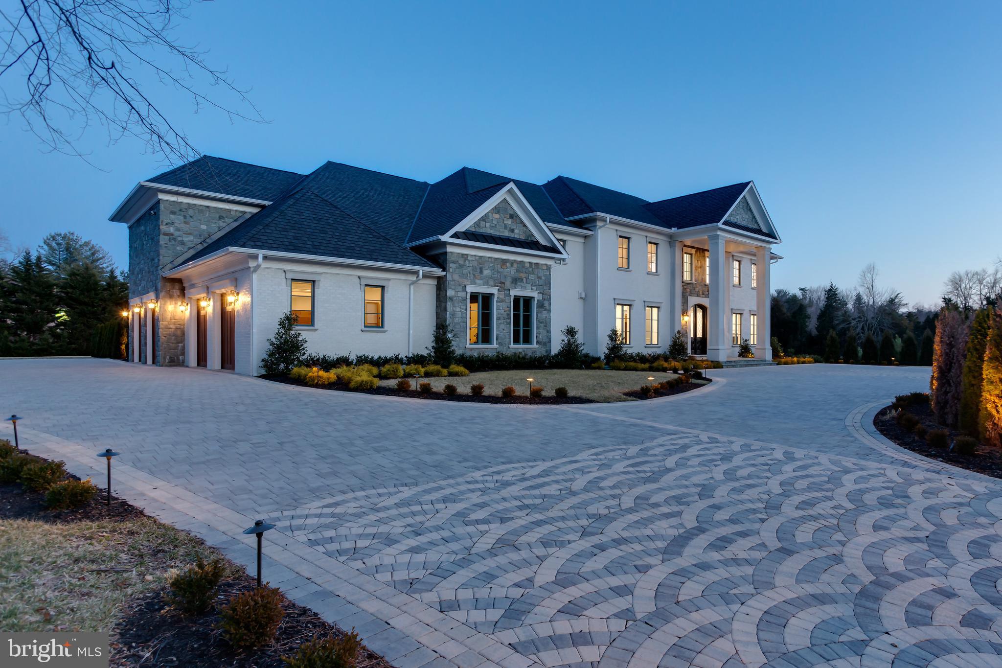 1181 BALLANTRAE LANE